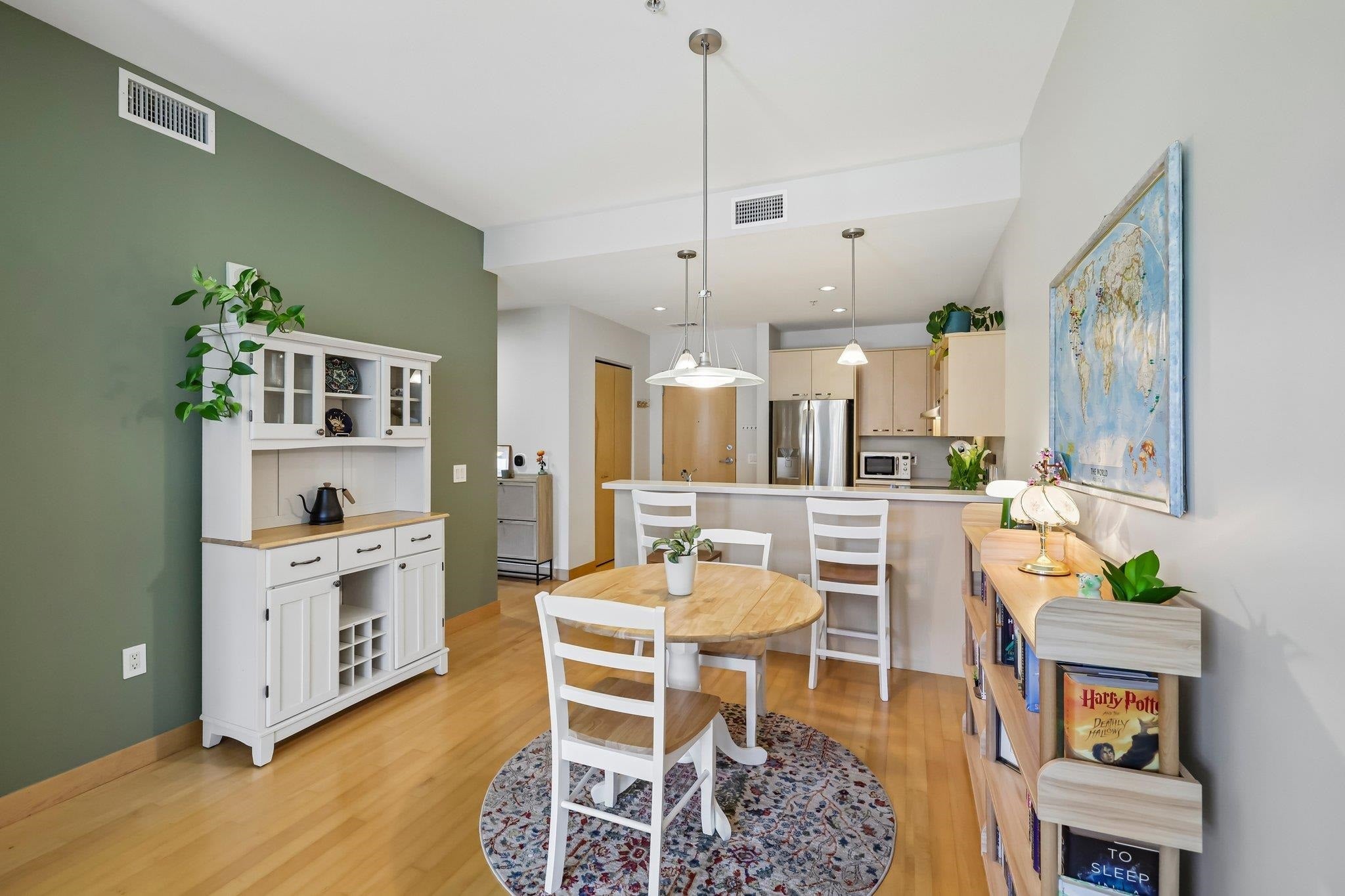 309 W Washington Avenue 613