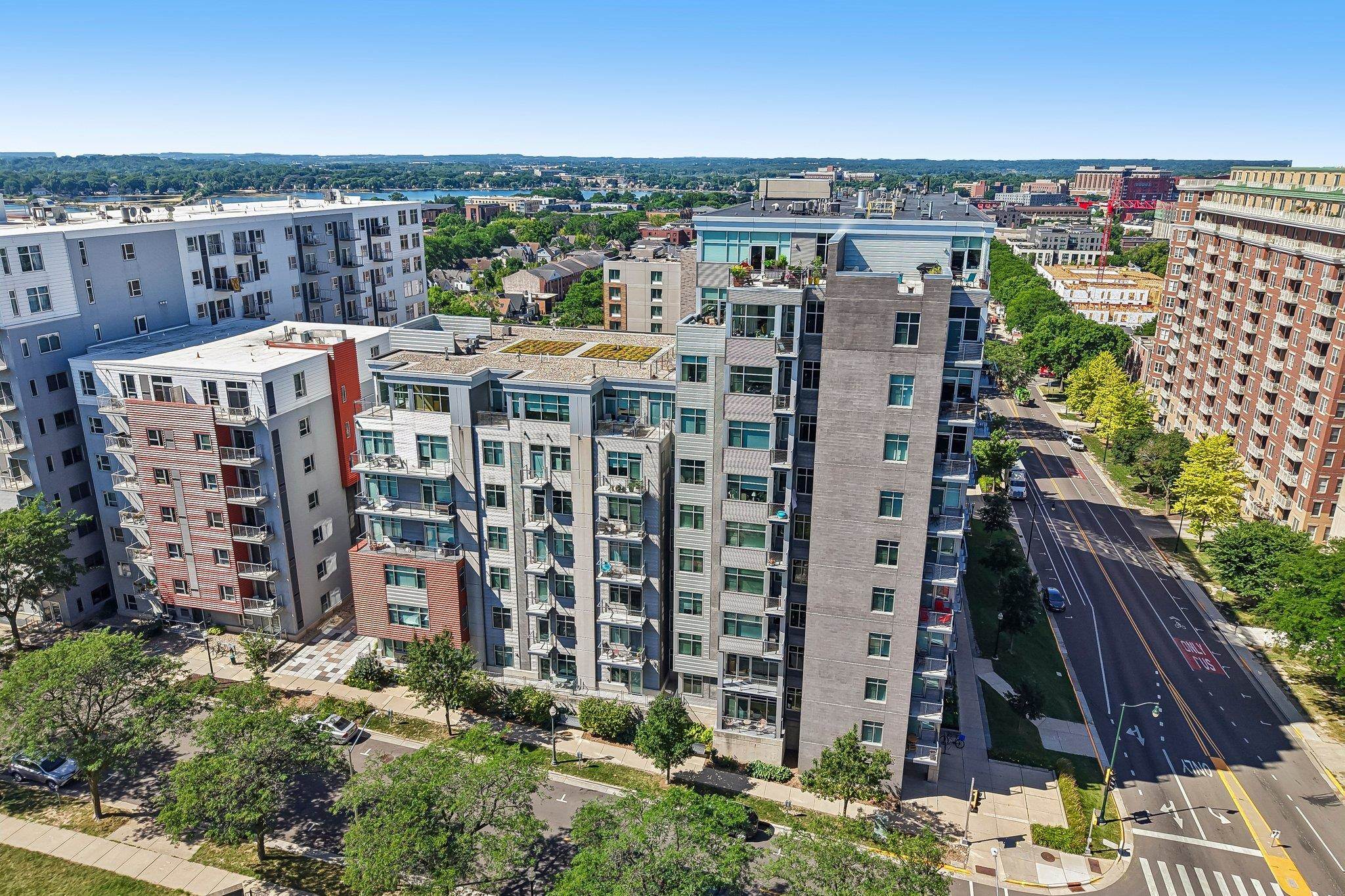 309 W Washington Avenue 613