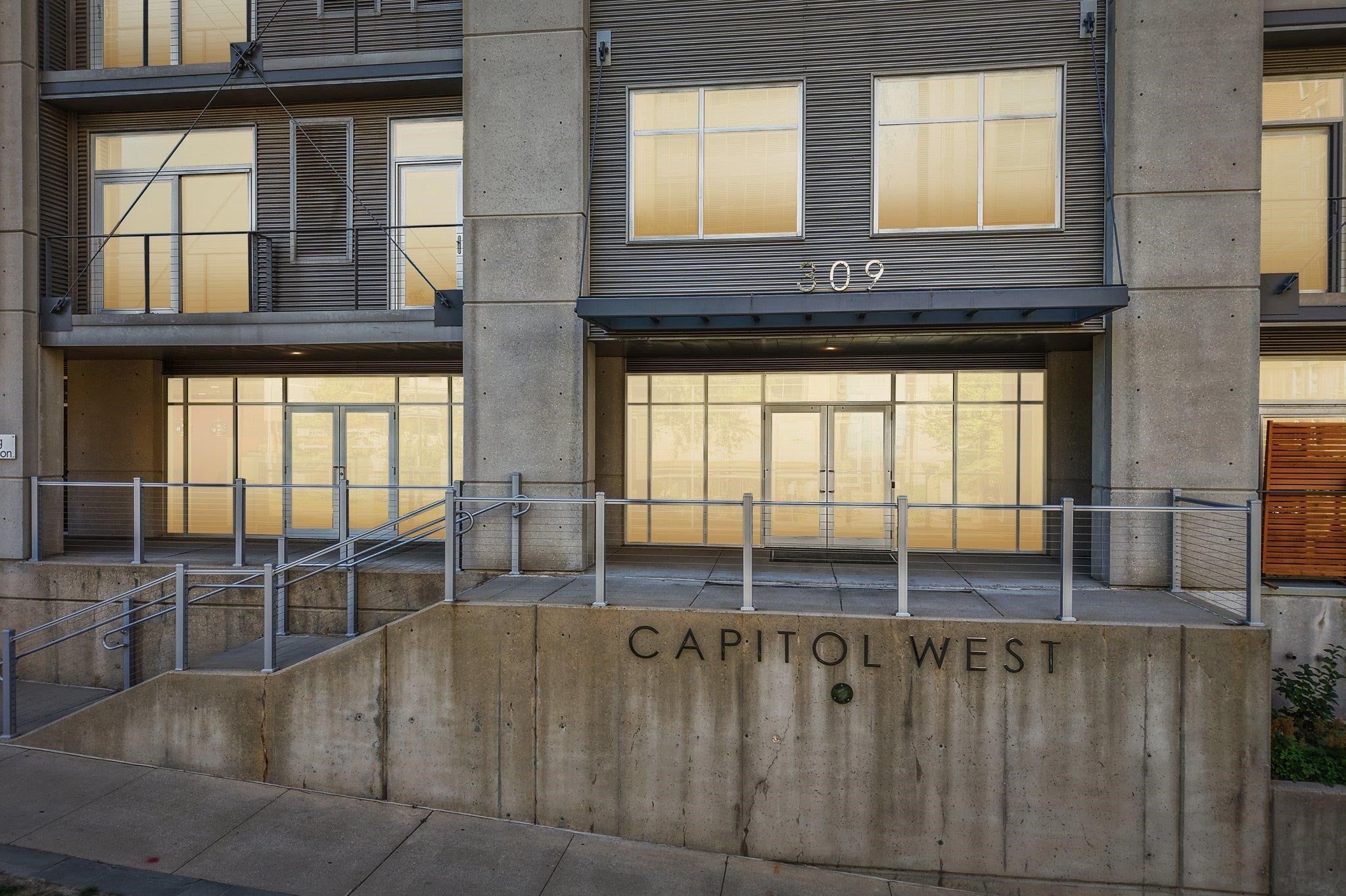 309 W Washington Avenue 613