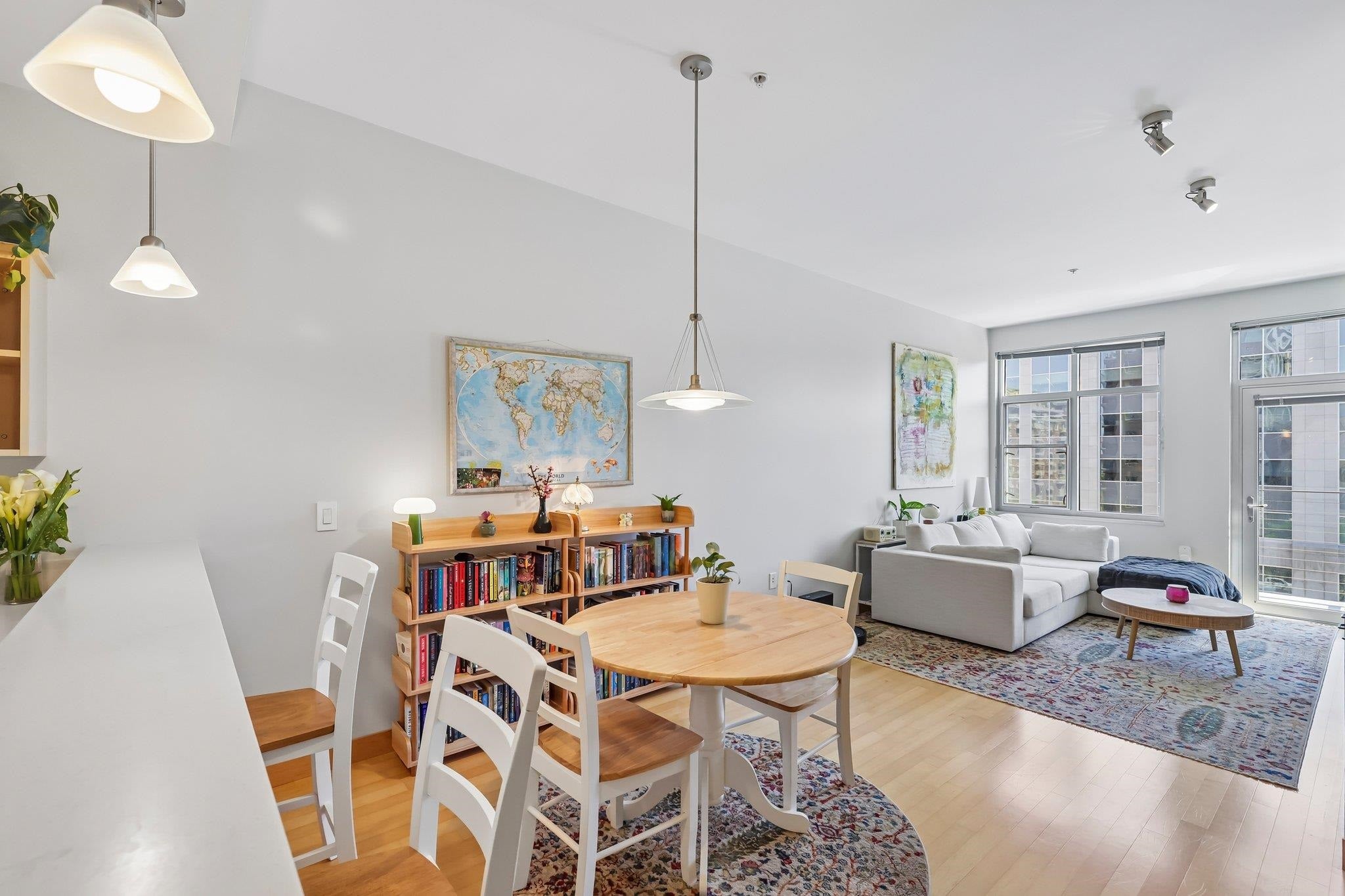 309 W Washington Avenue 613