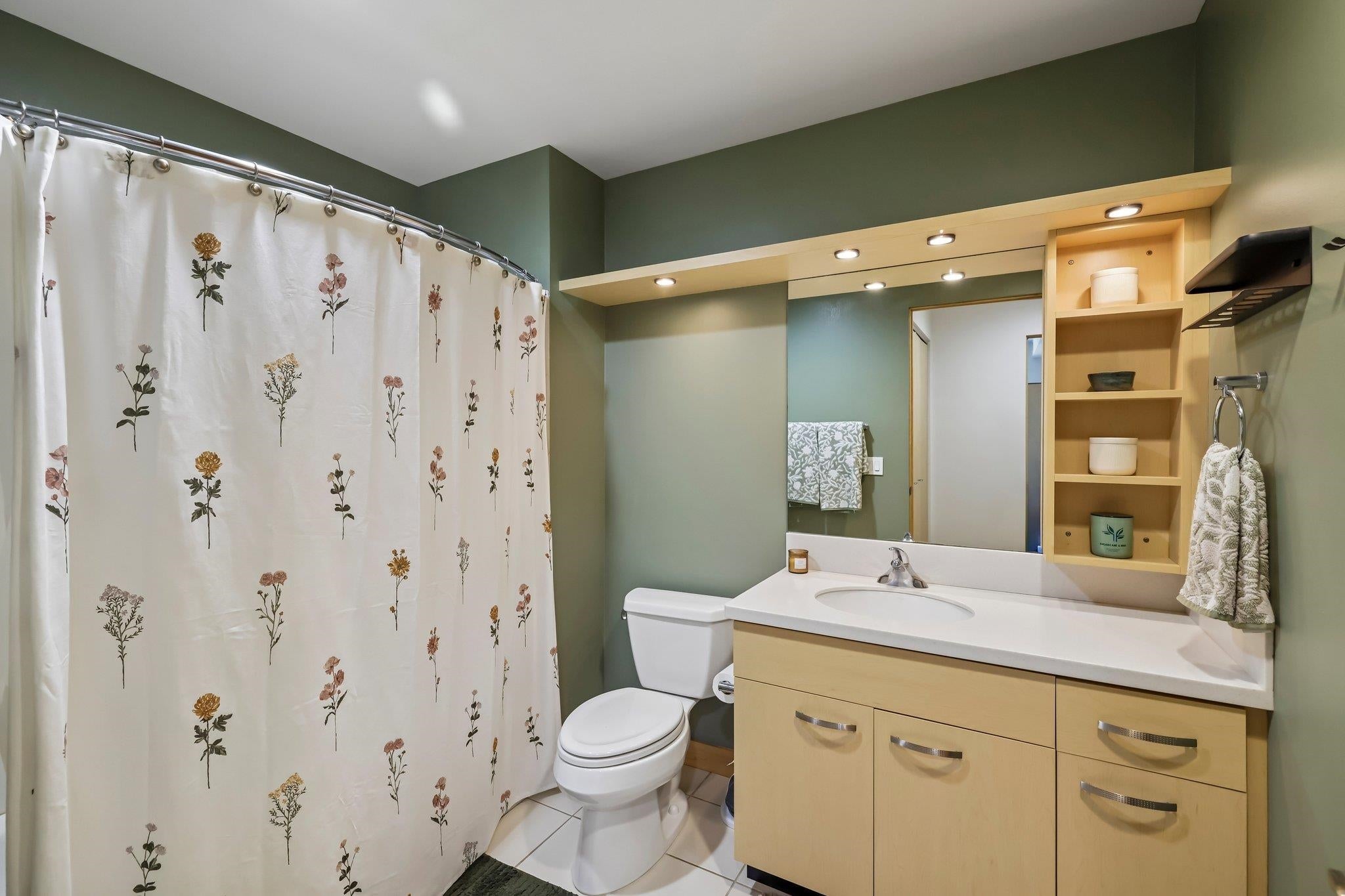309 W Washington Avenue 613