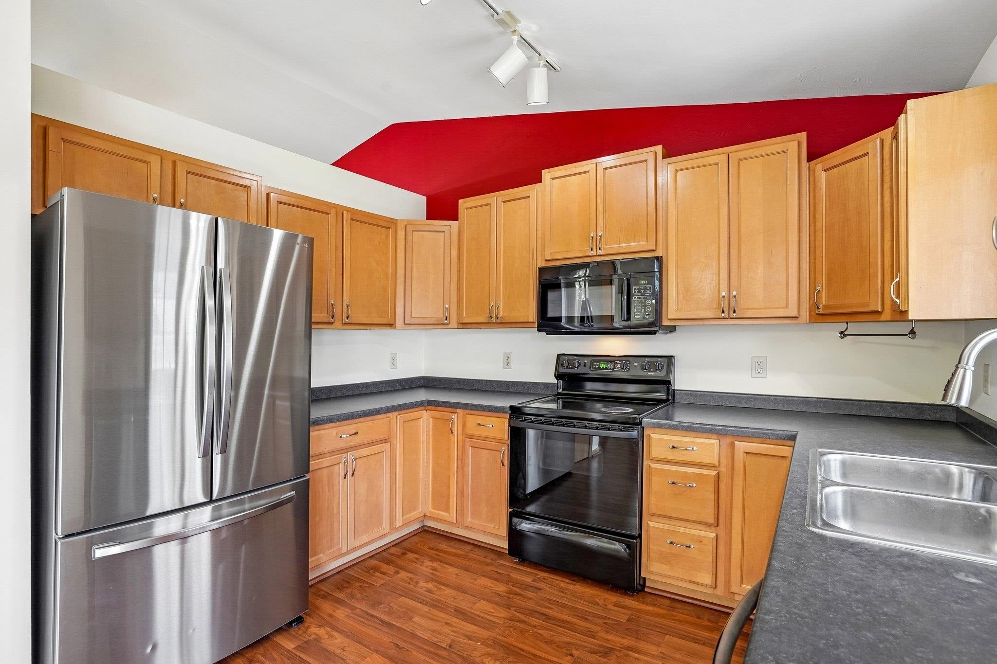 2421 Renaissance Drive