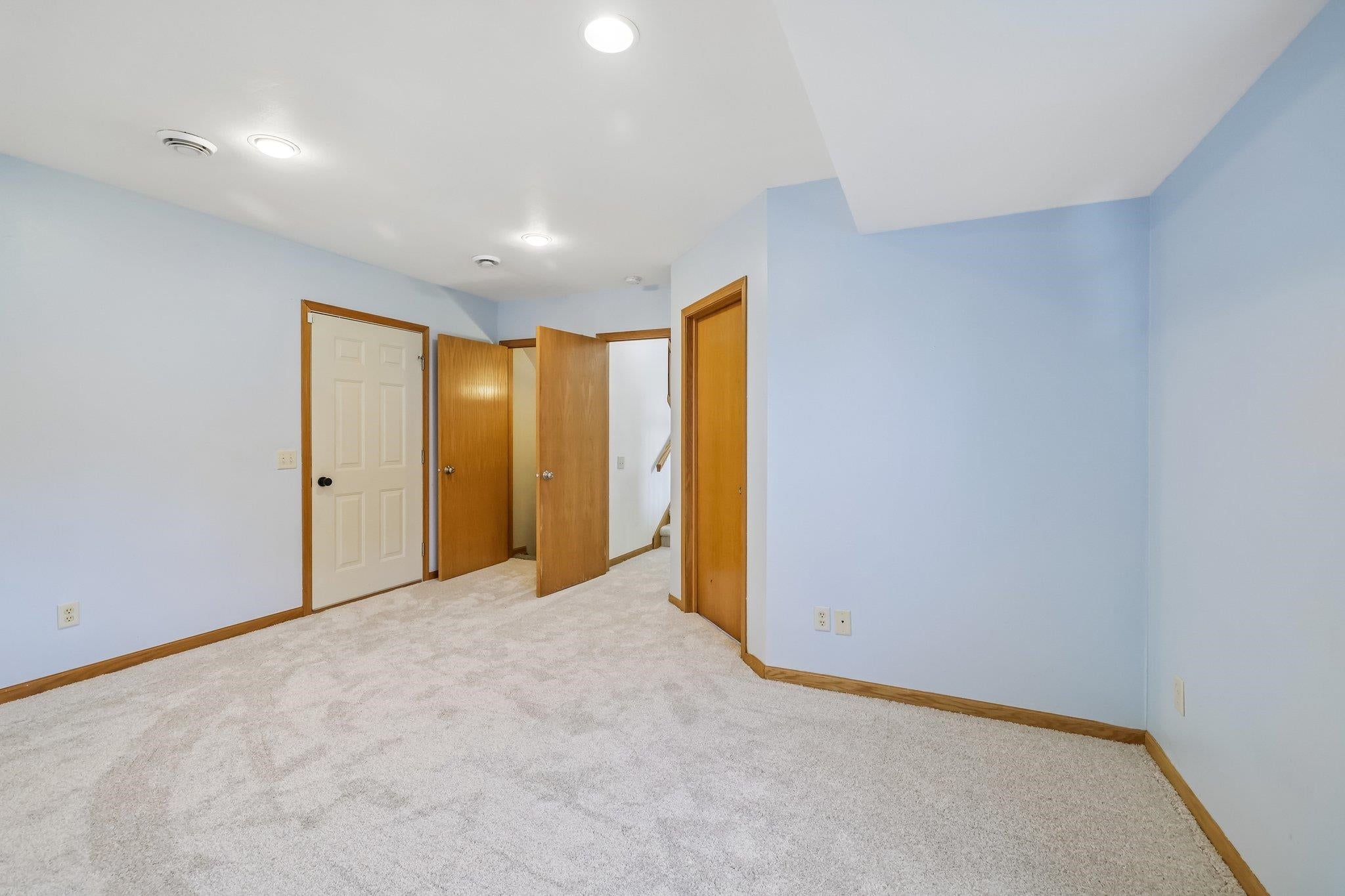2421 Renaissance Drive