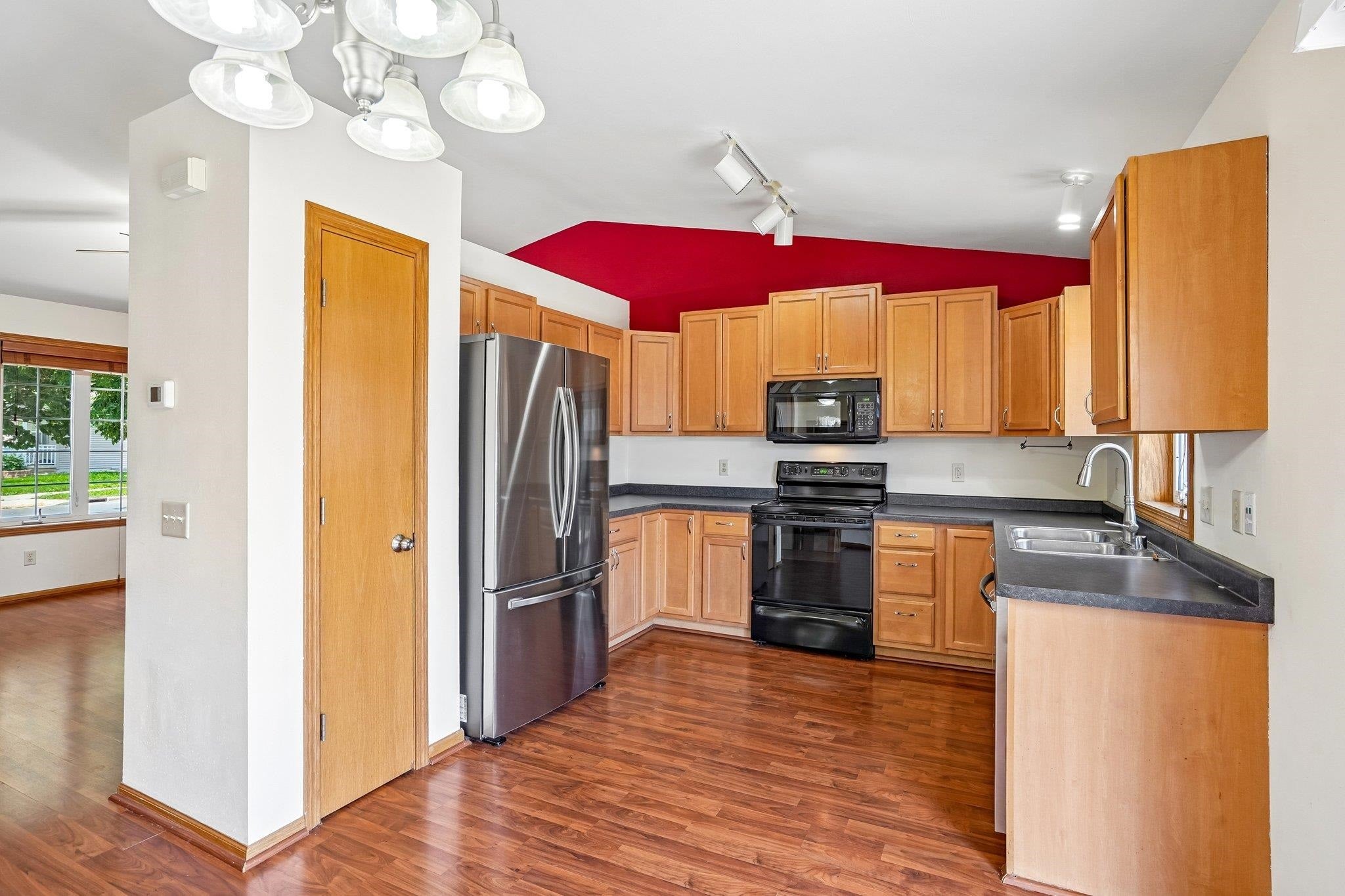 2421 Renaissance Drive
