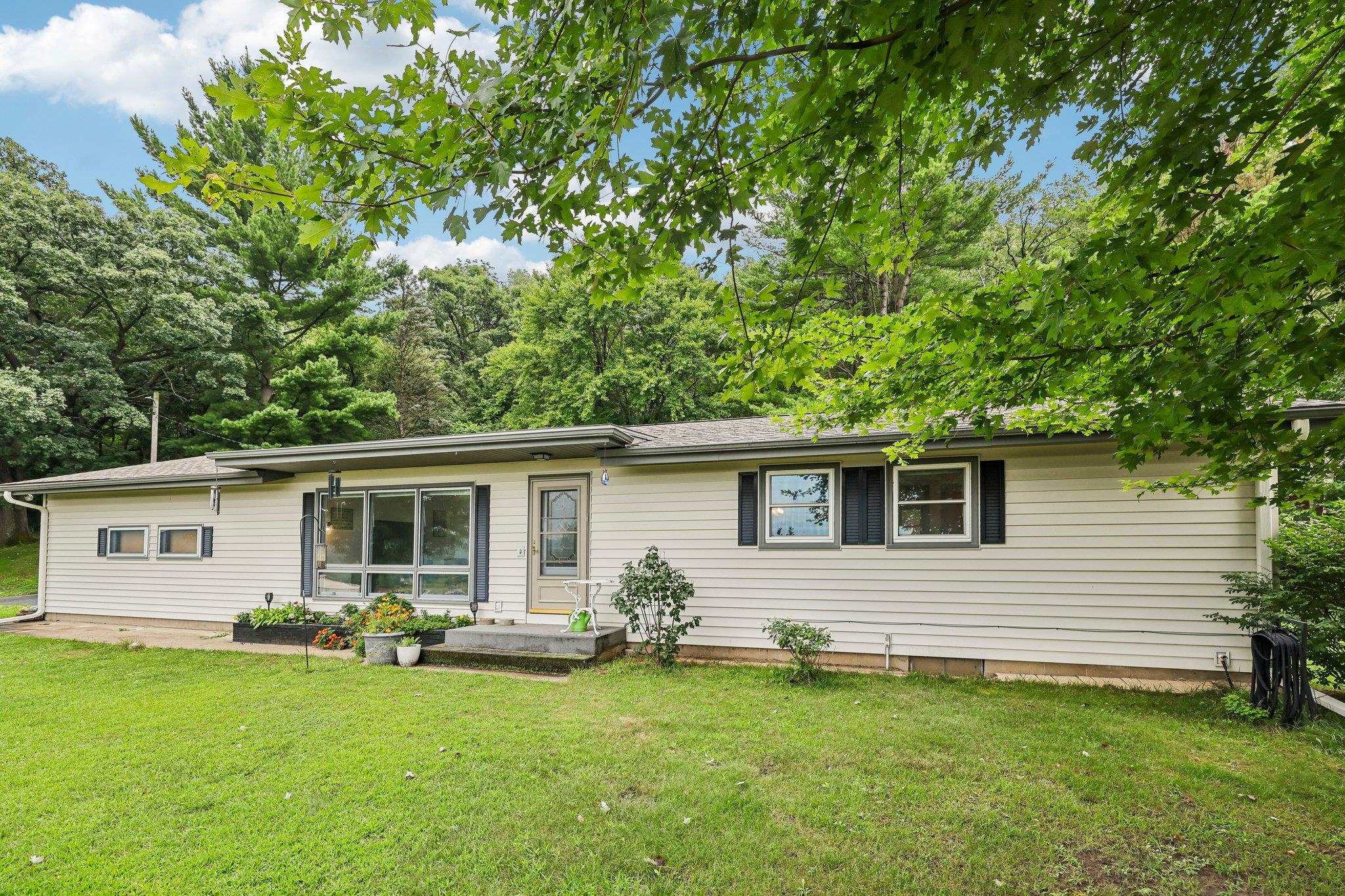 22985 County Hwy AA