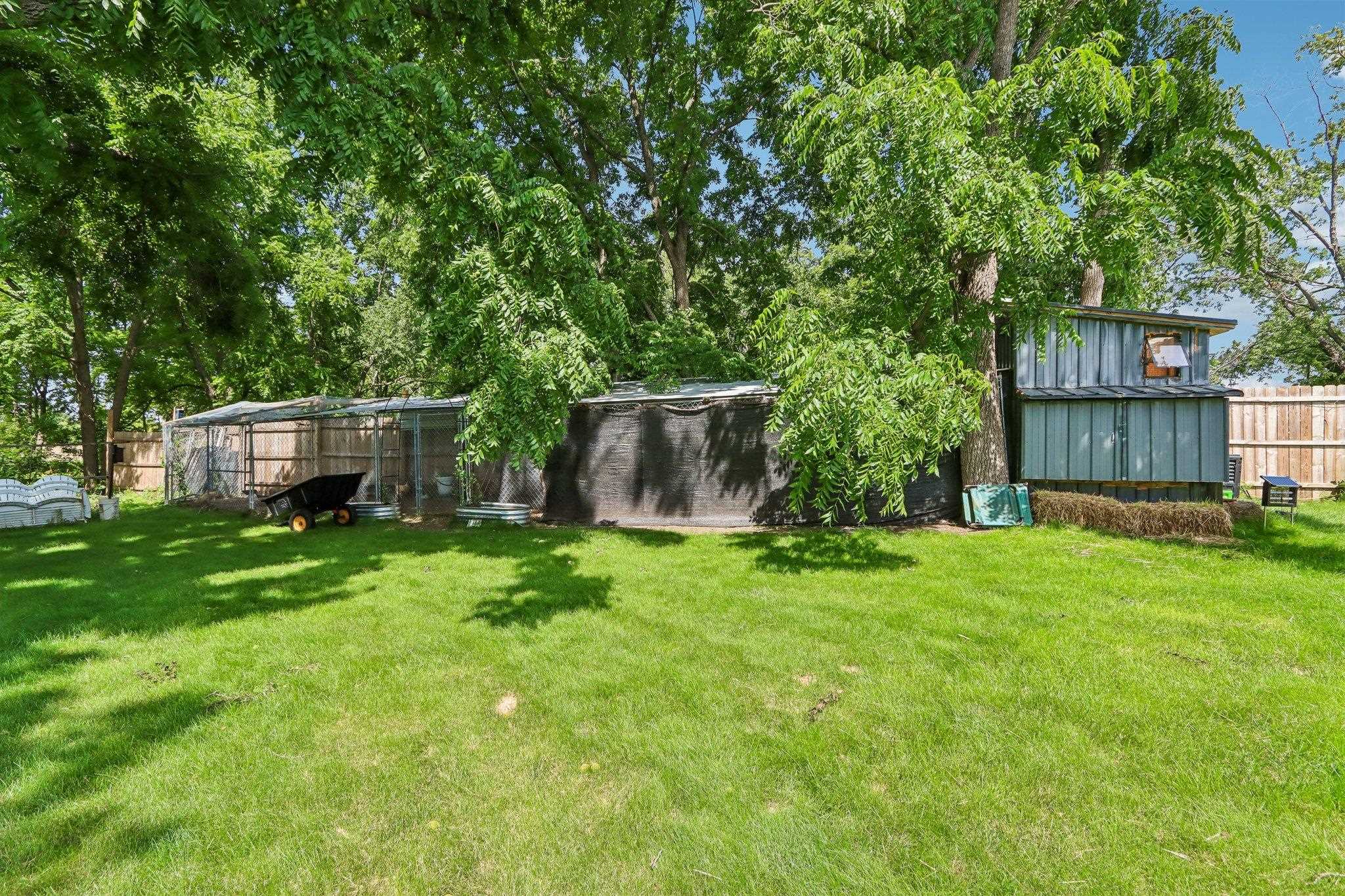 2400 W Avalon Road