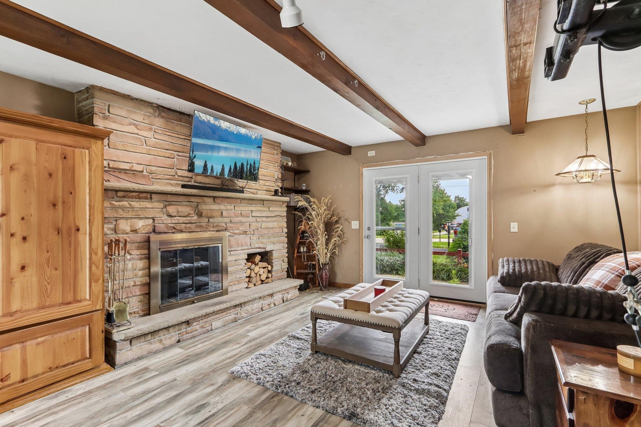 2400 W Avalon Road