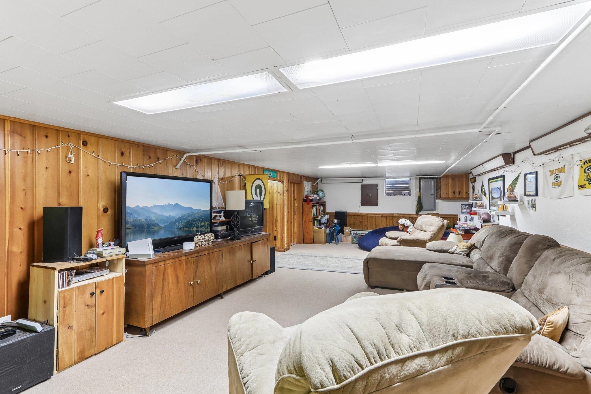 2400 W Avalon Road