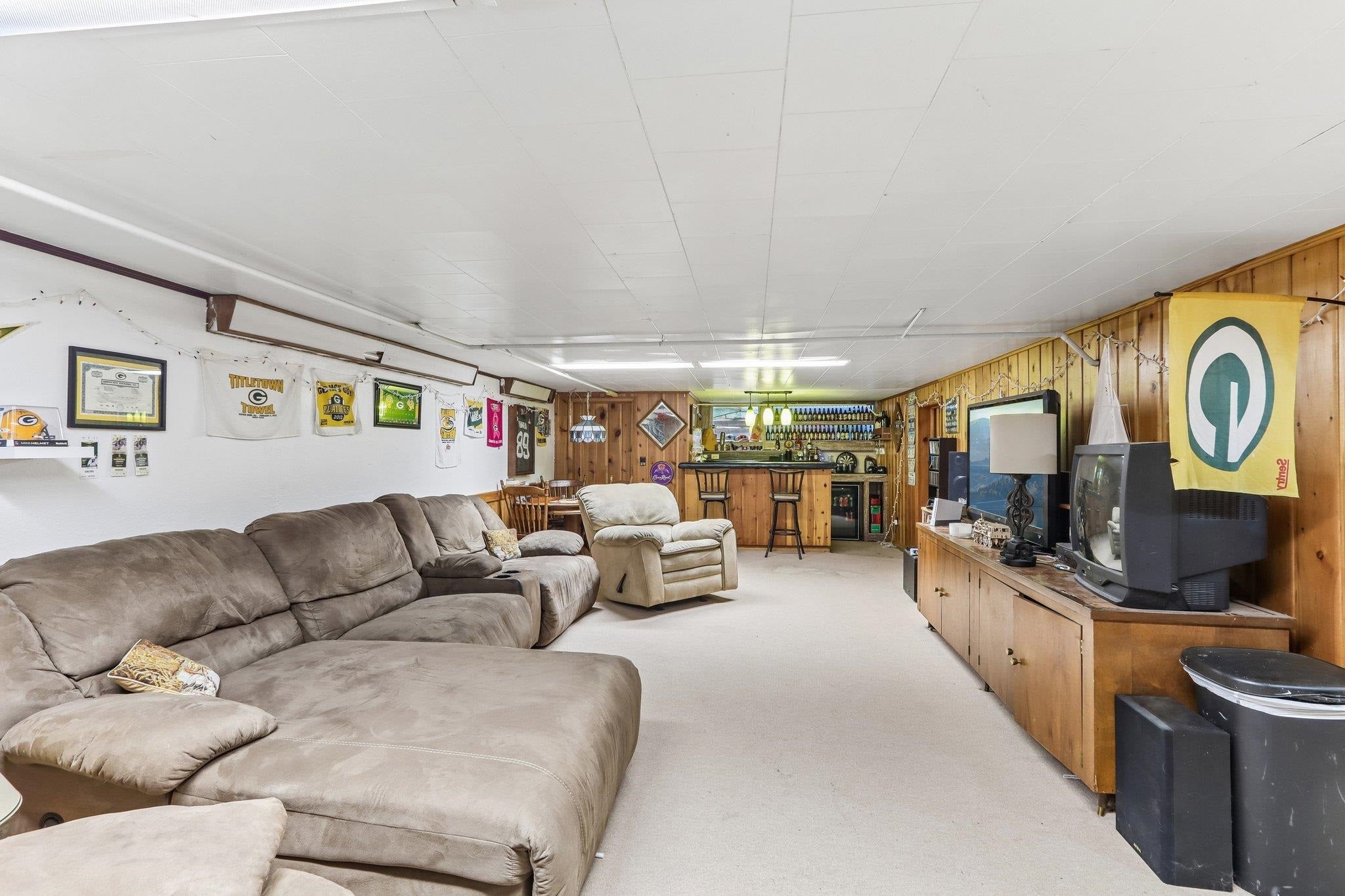 2400 W Avalon Road