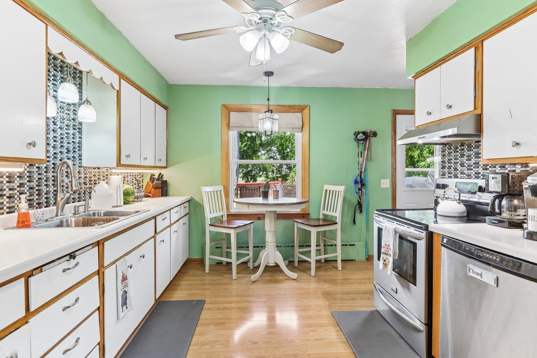 2400 W Avalon Road