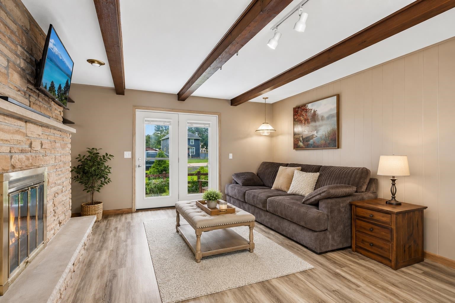 2400 W Avalon Road