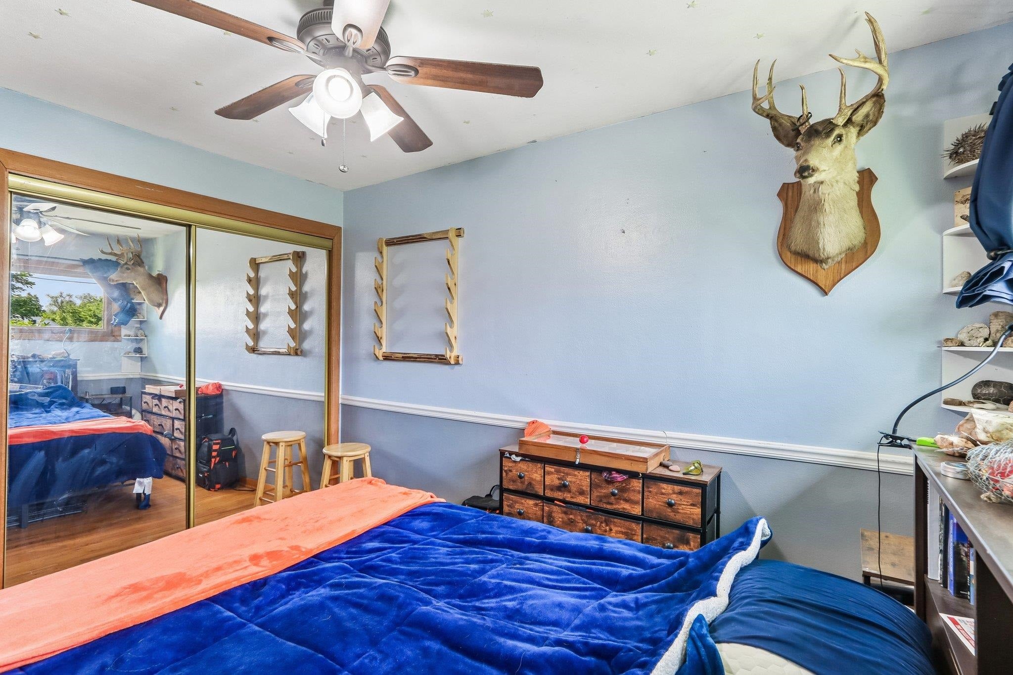 2400 W Avalon Road
