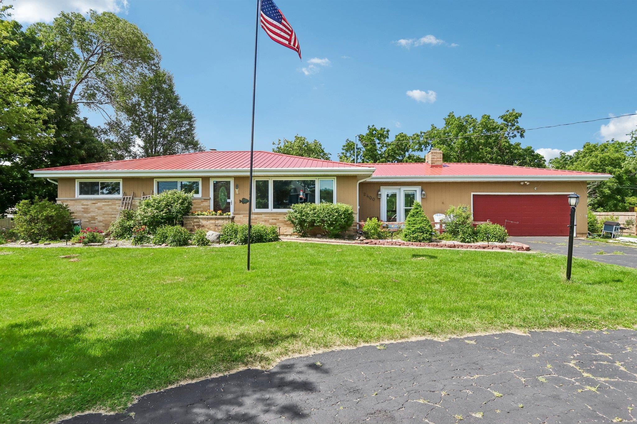 2400 W Avalon Road