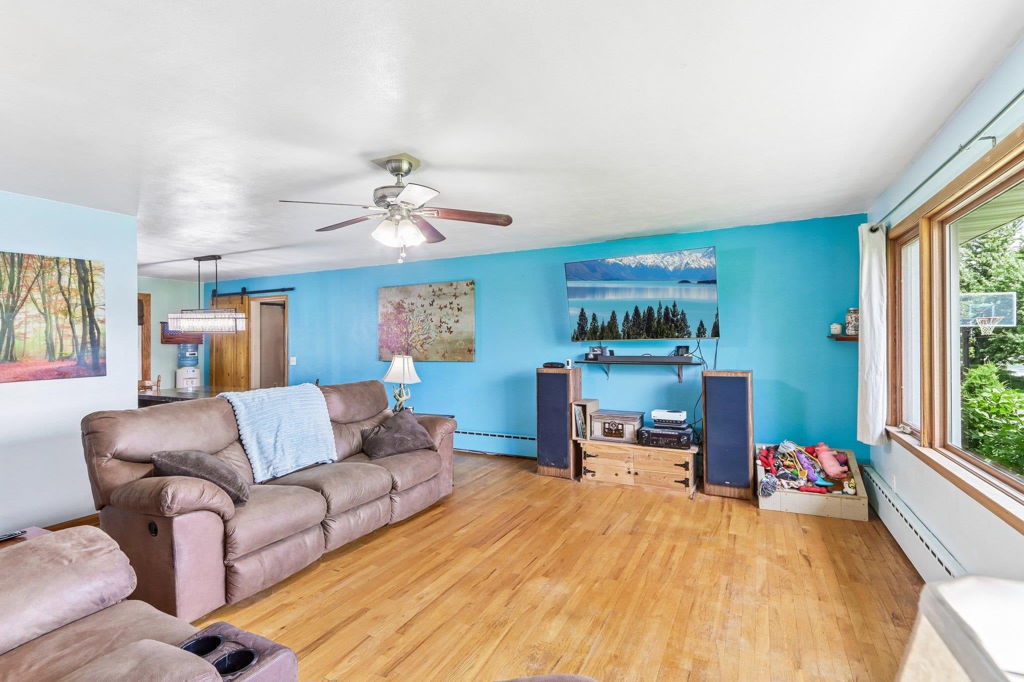 2400 W Avalon Road