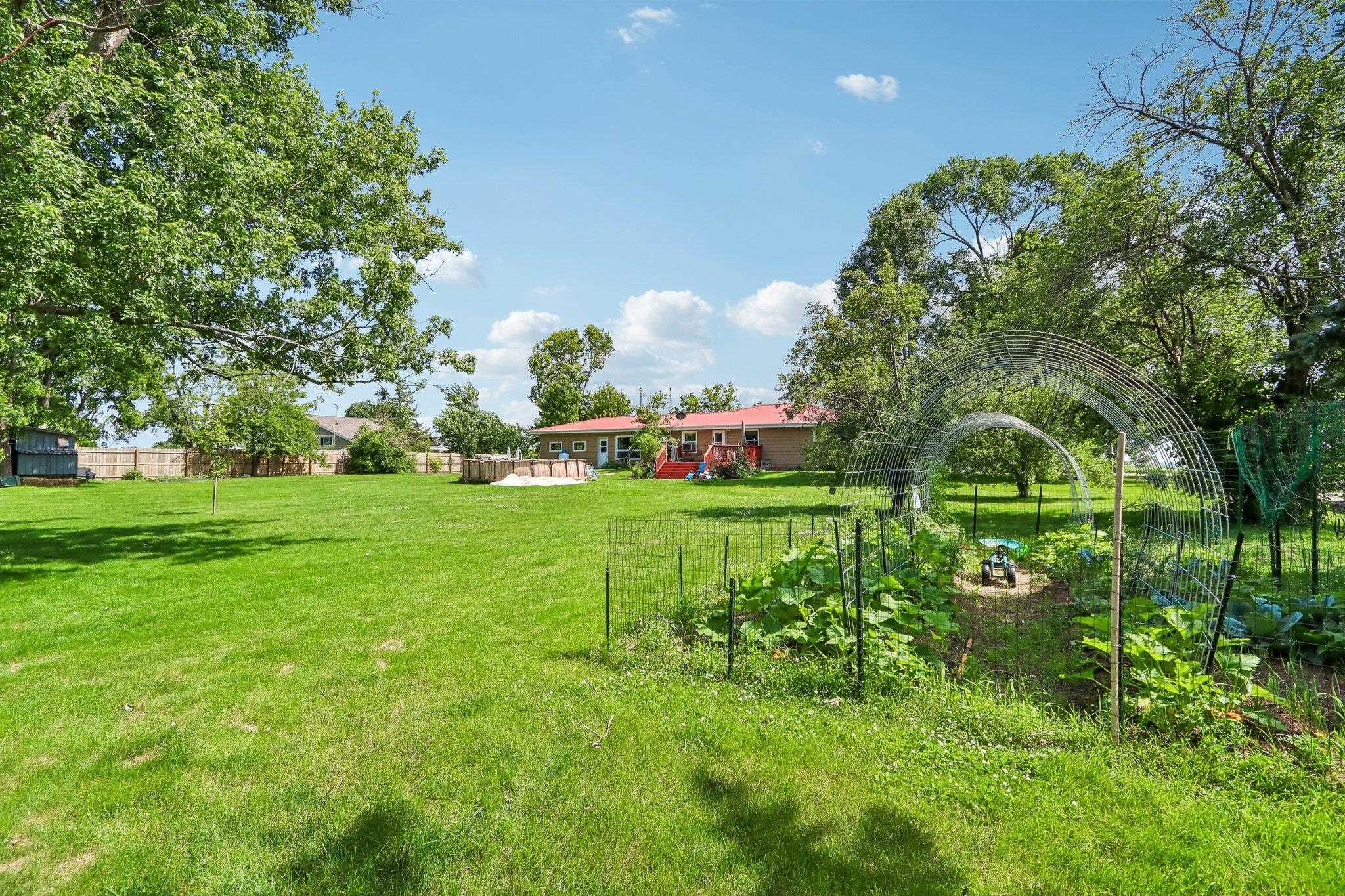 2400 W Avalon Road