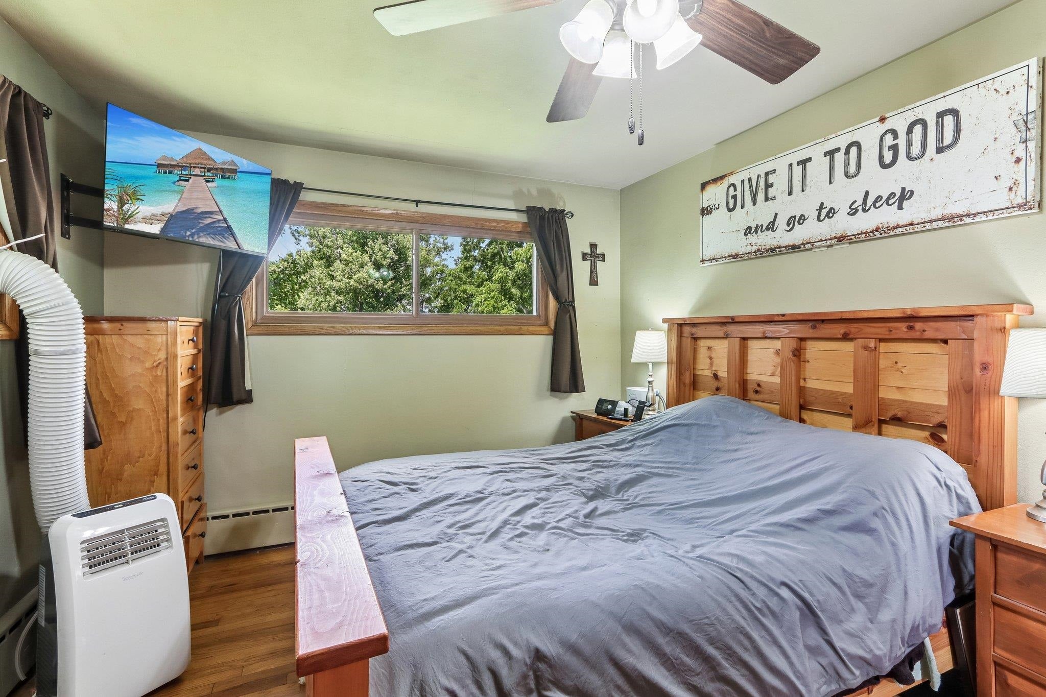 2400 W Avalon Road