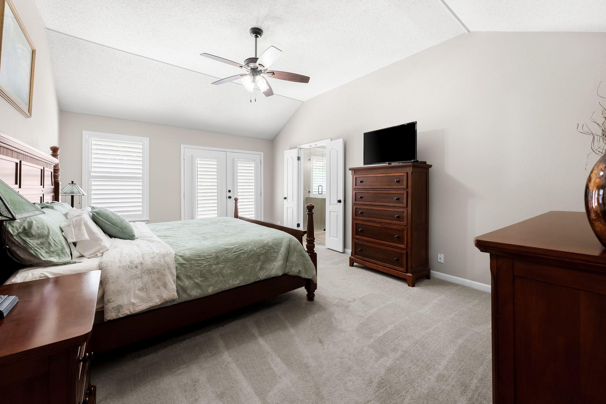 4007 Vista Isle DR