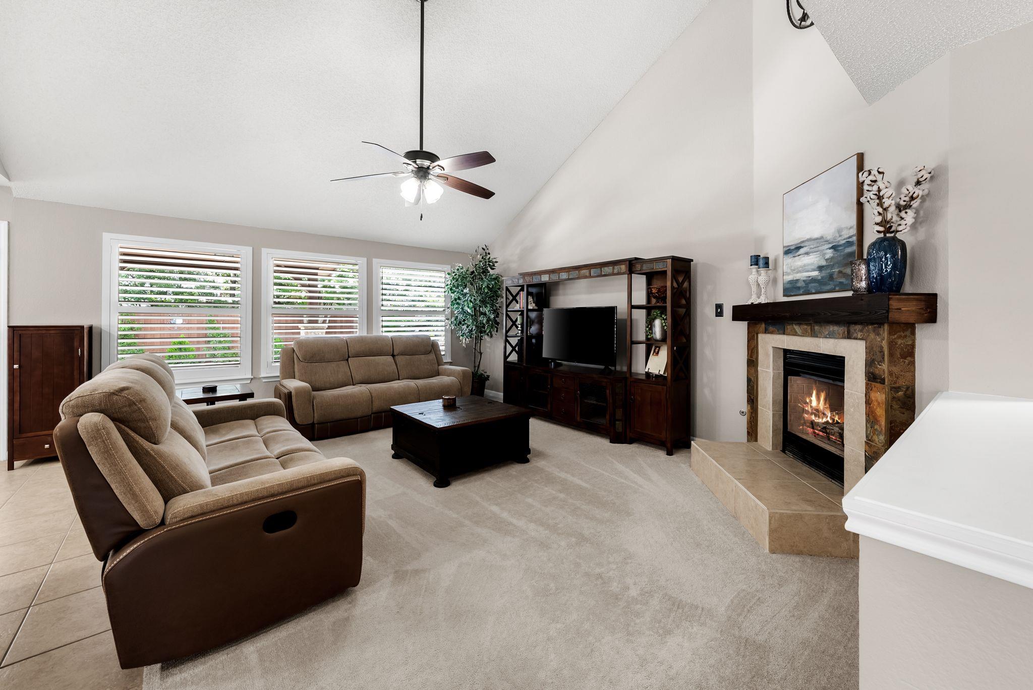 4007 Vista Isle DR