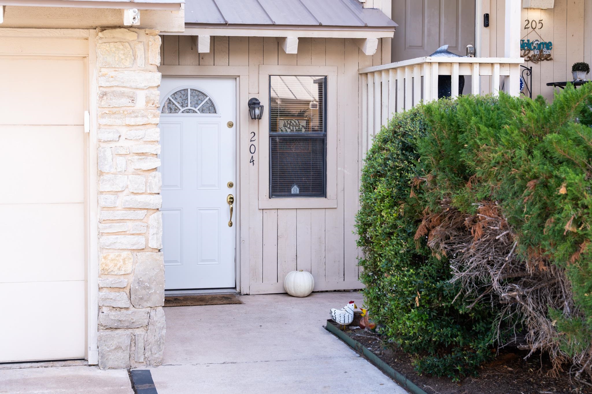 101 Cove West 204