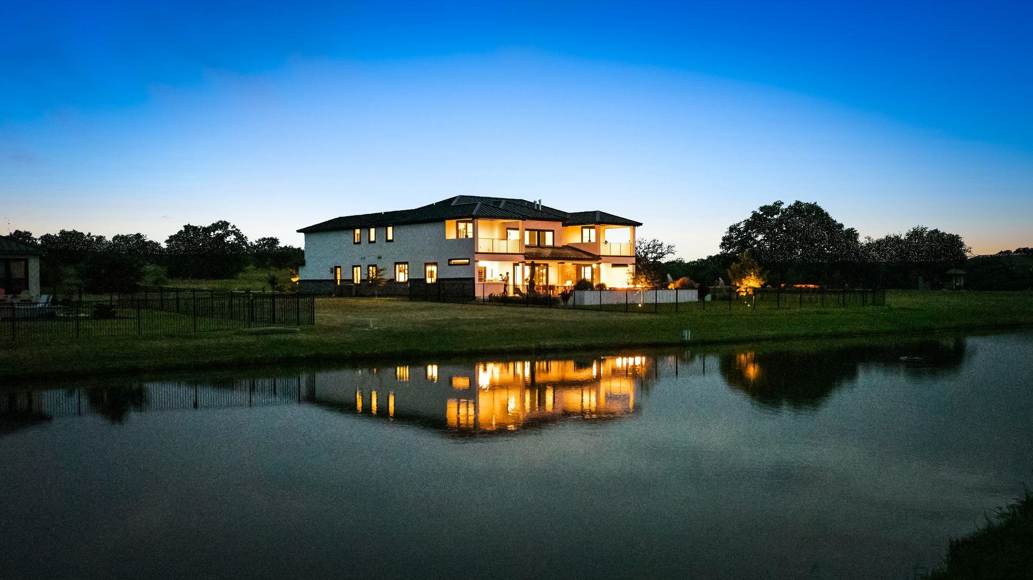 104 SE Summerlife Lane