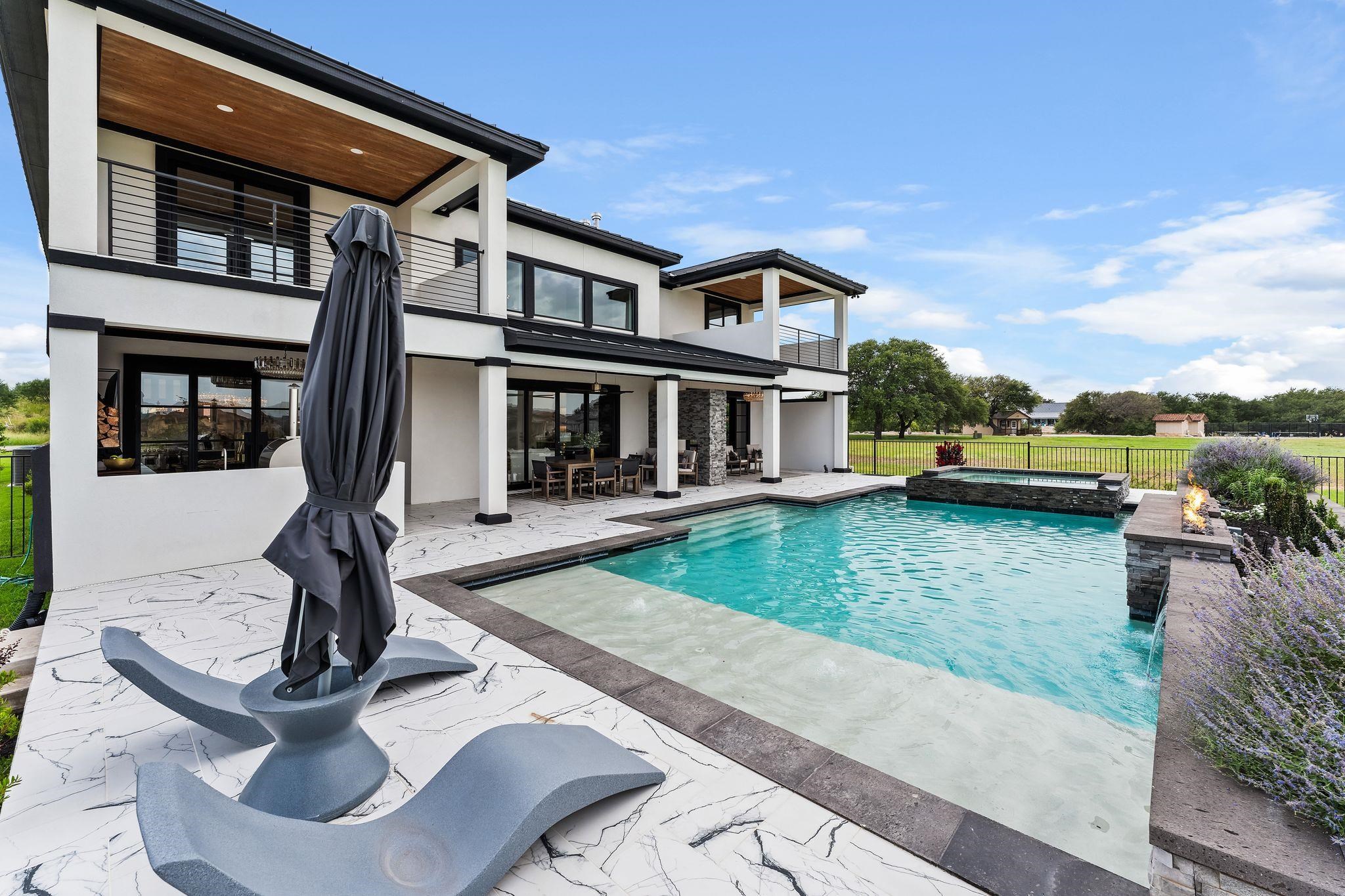 104 SE Summerlife Lane