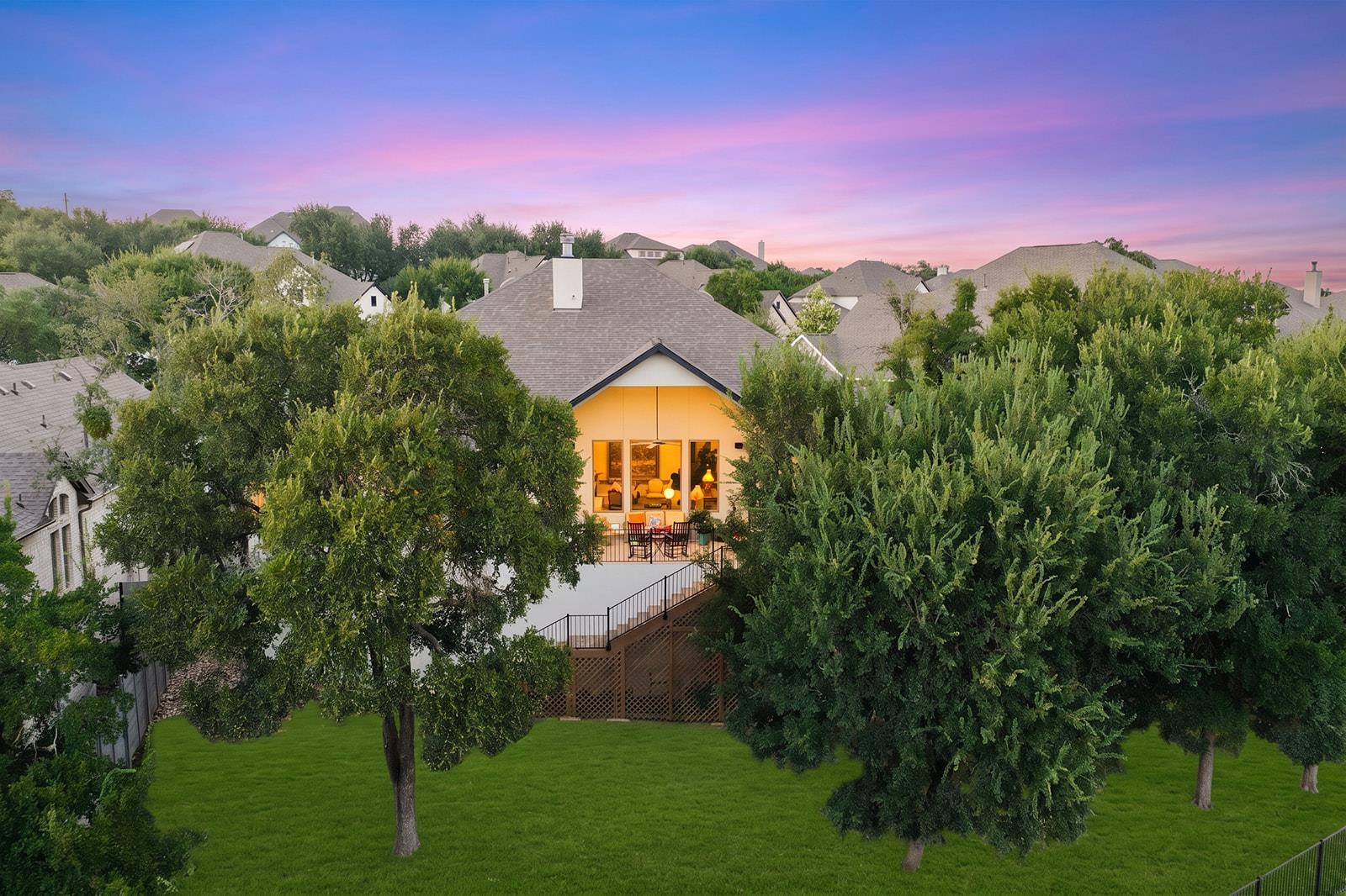 129 Hollytree CT