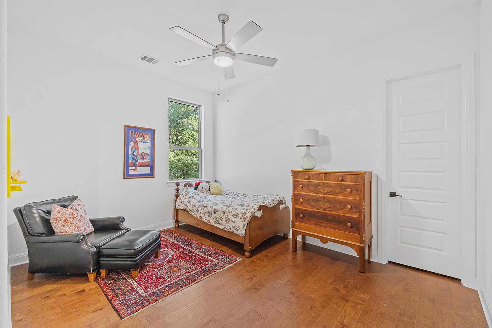 129 Hollytree CT