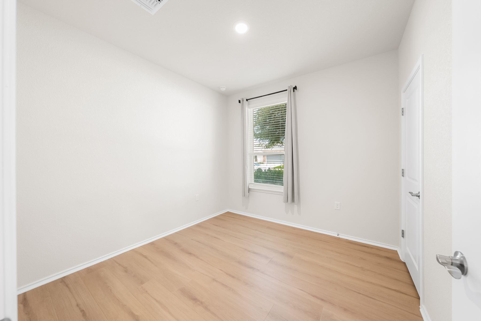 120 Cross Bar ST