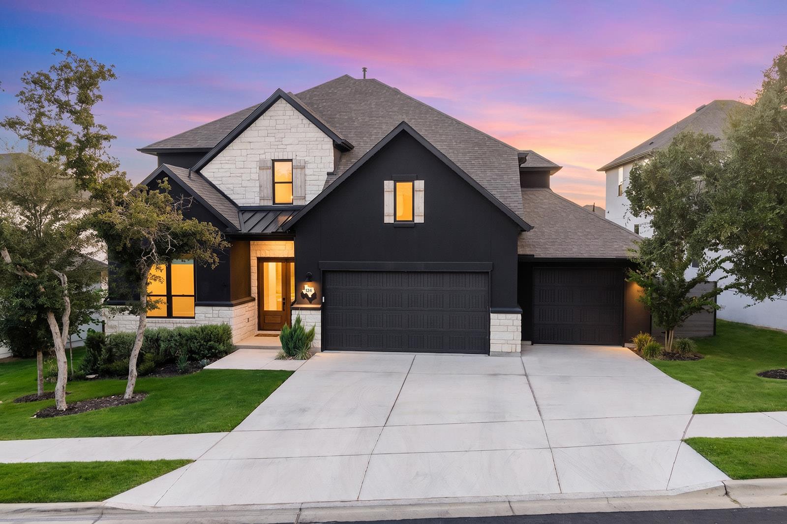 124 Silverwood TRL