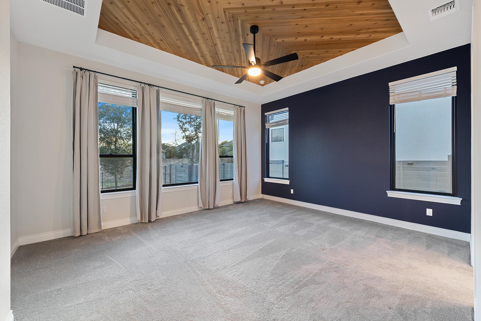 124 Silverwood TRL
