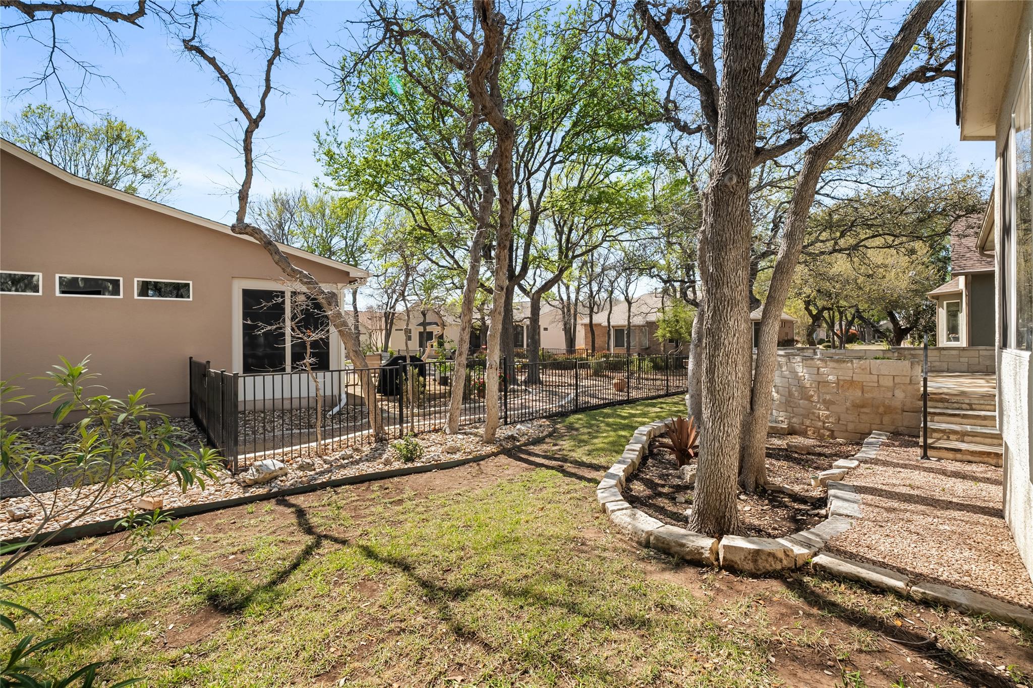 103 Harness LN