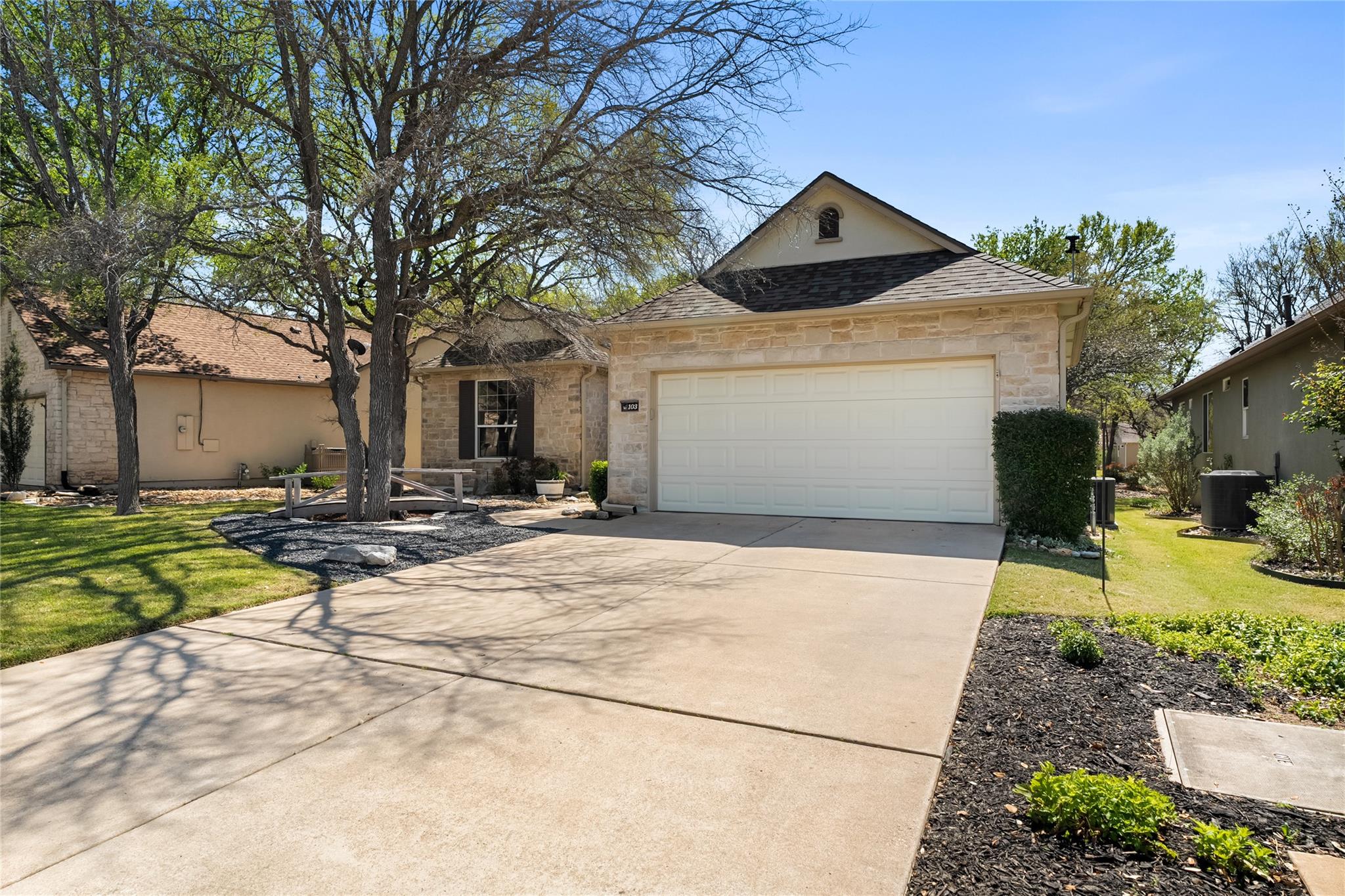 103 Harness LN
