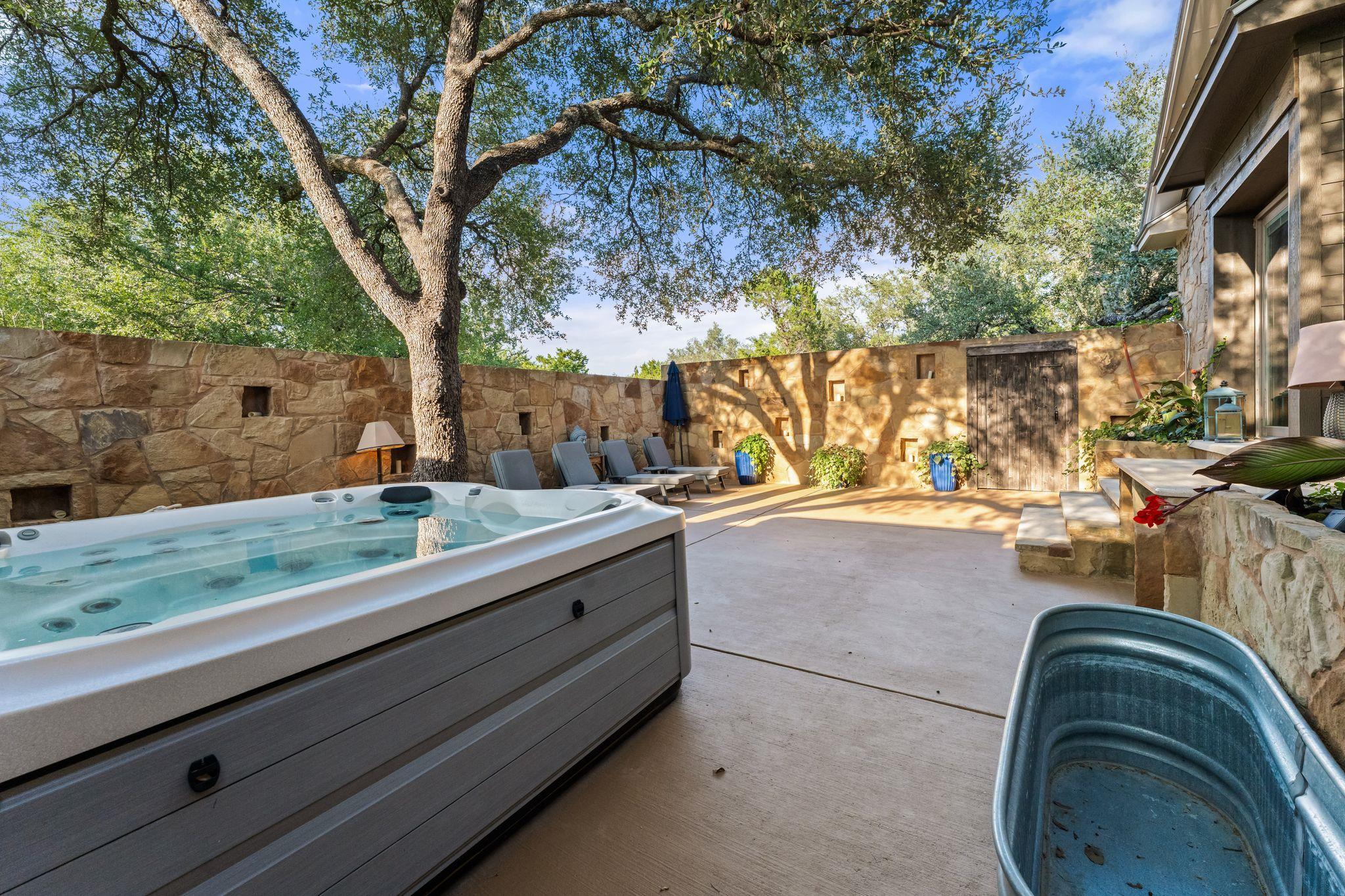 4204 Arthur CIR