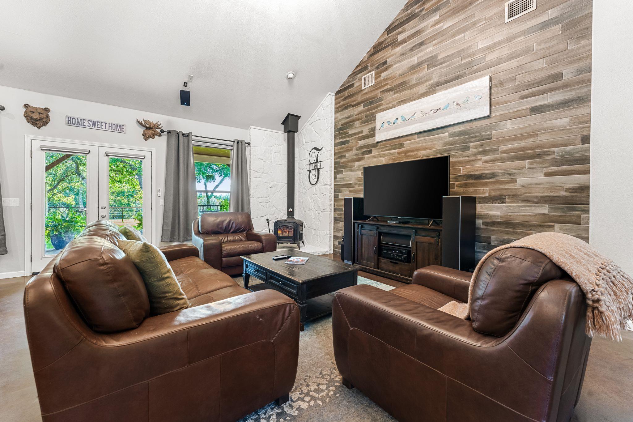 4204 Arthur CIR