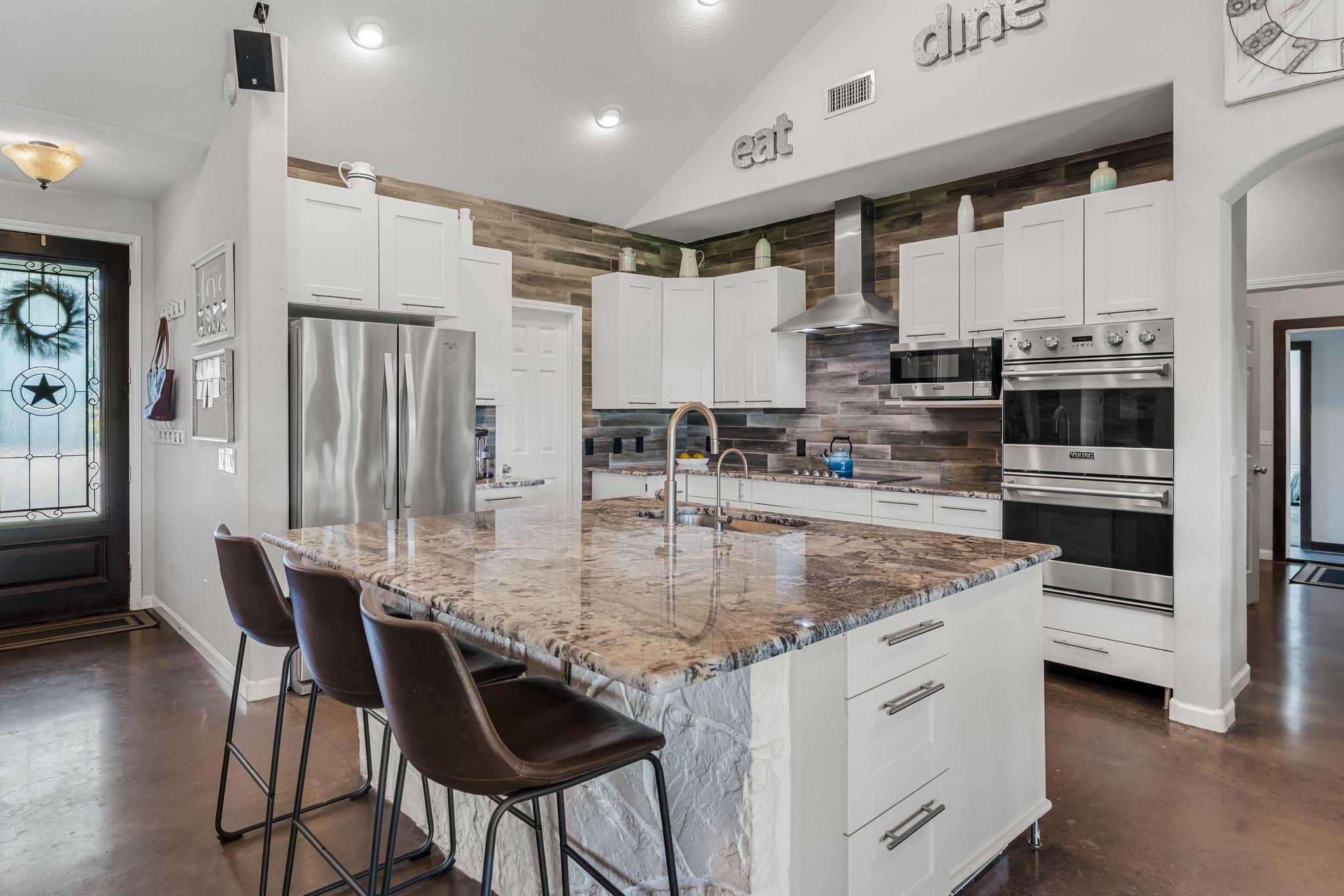 4204 Arthur CIR
