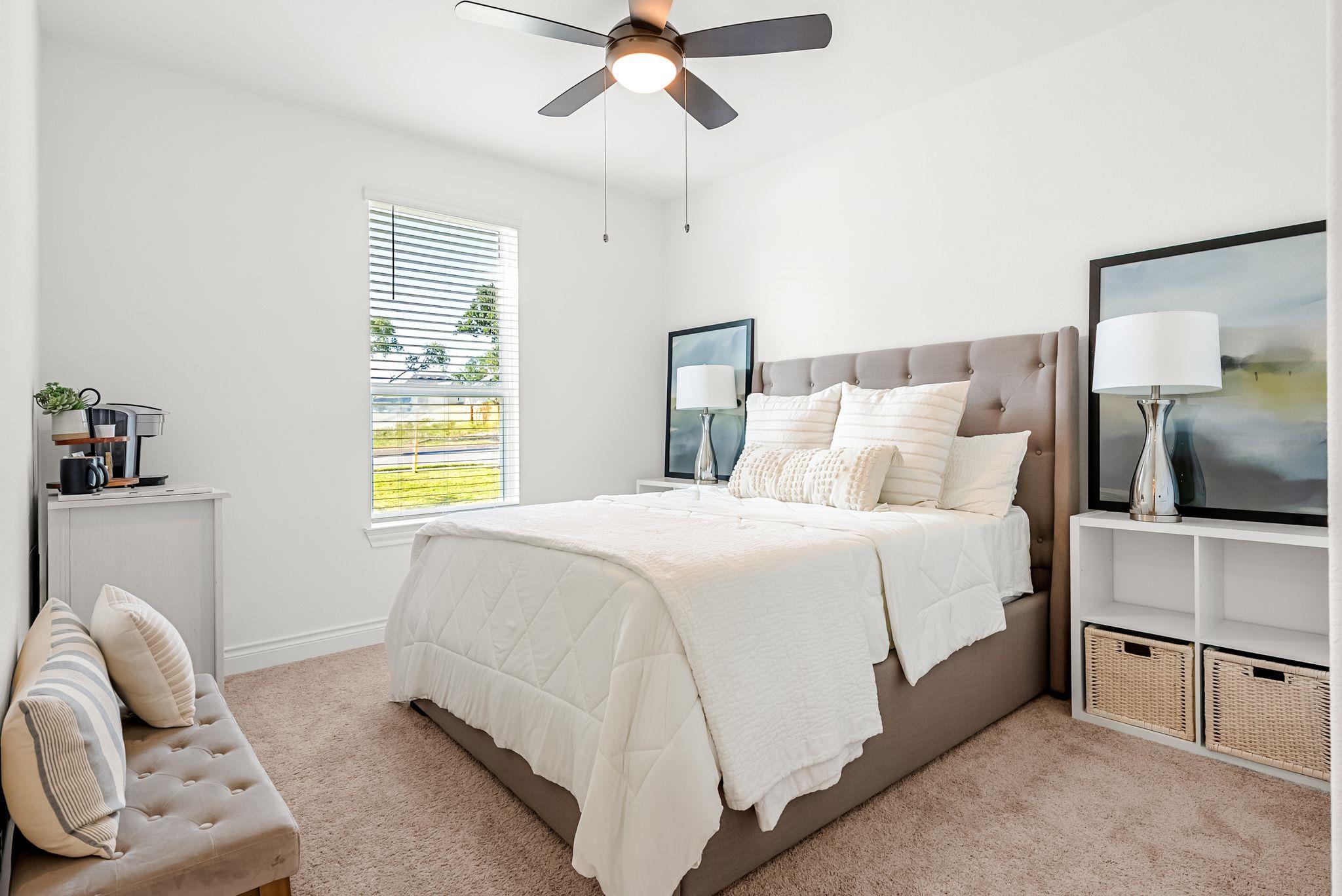 1301 White Daisy LN