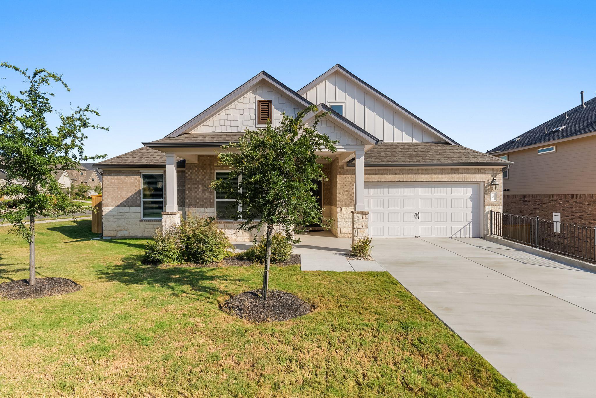 1301 White Daisy LN