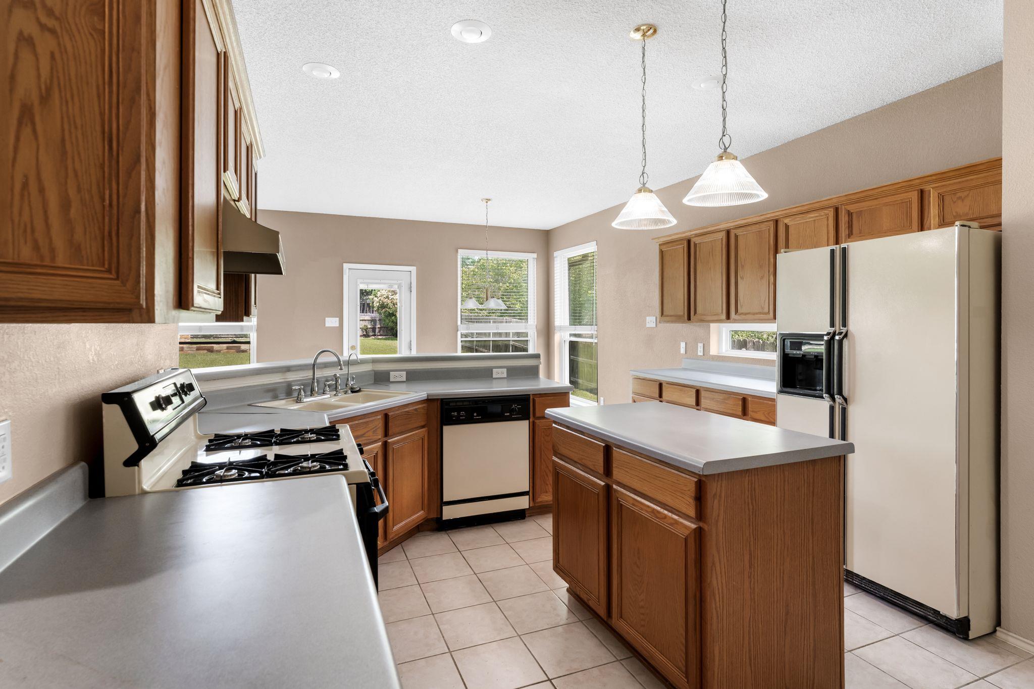 705 Princeton DR
