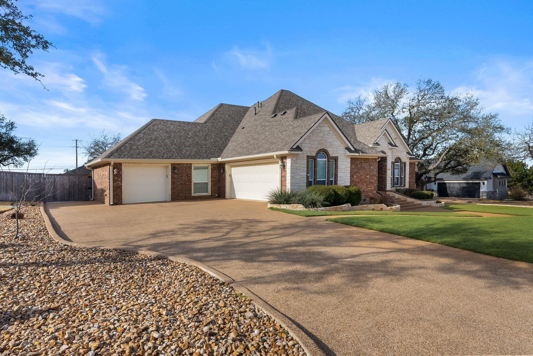 1735 Alta Vista LOOP