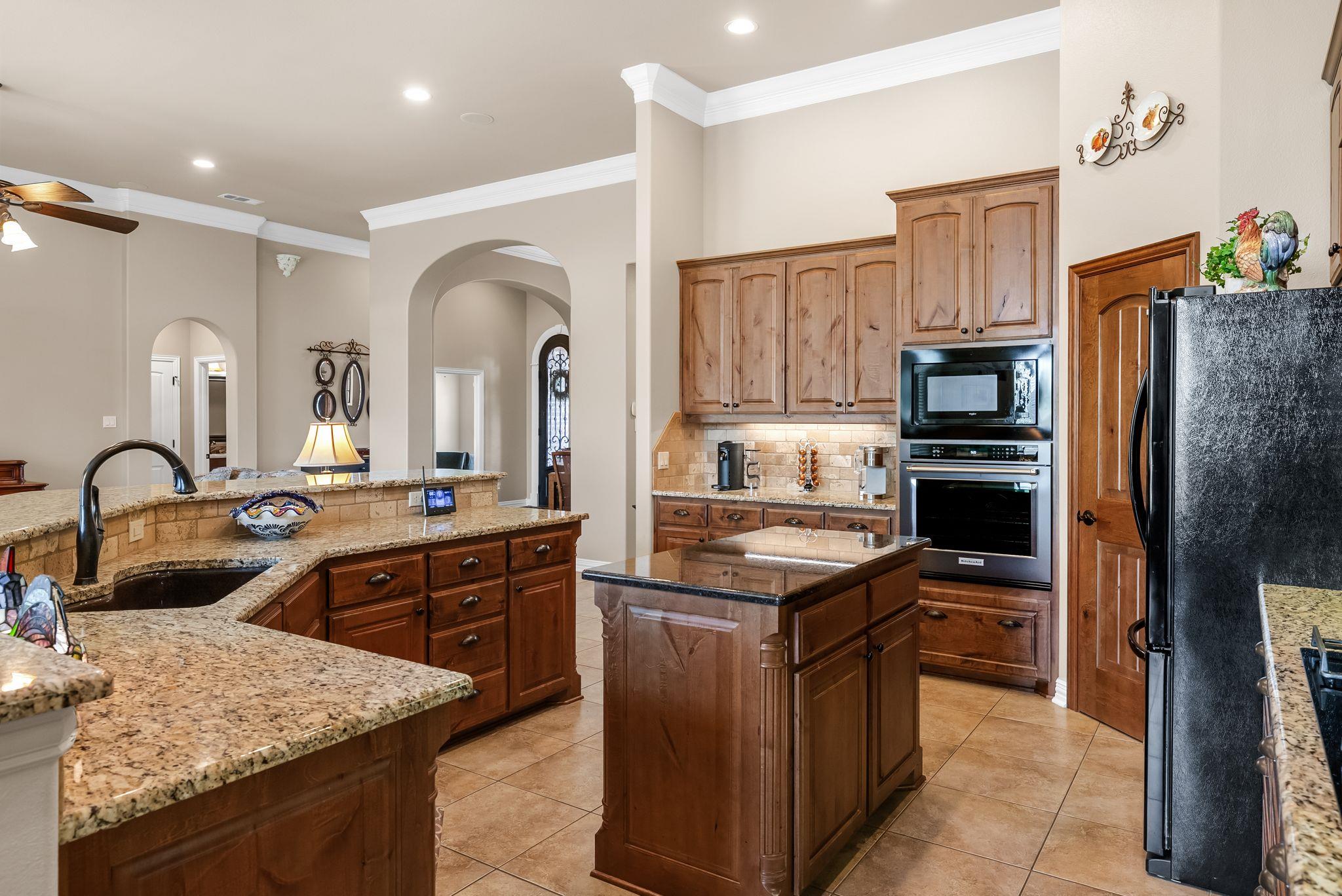 1735 Alta Vista LOOP