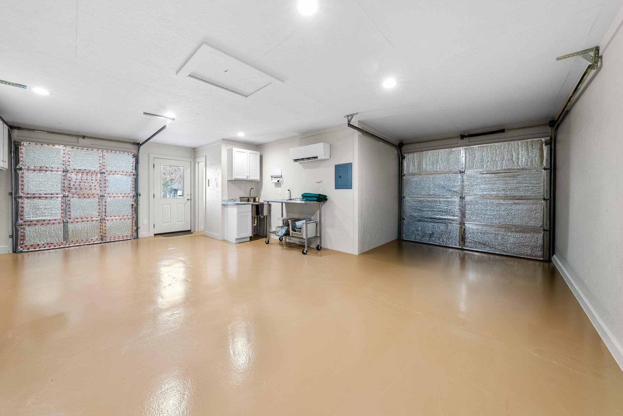 1735 Alta Vista LOOP