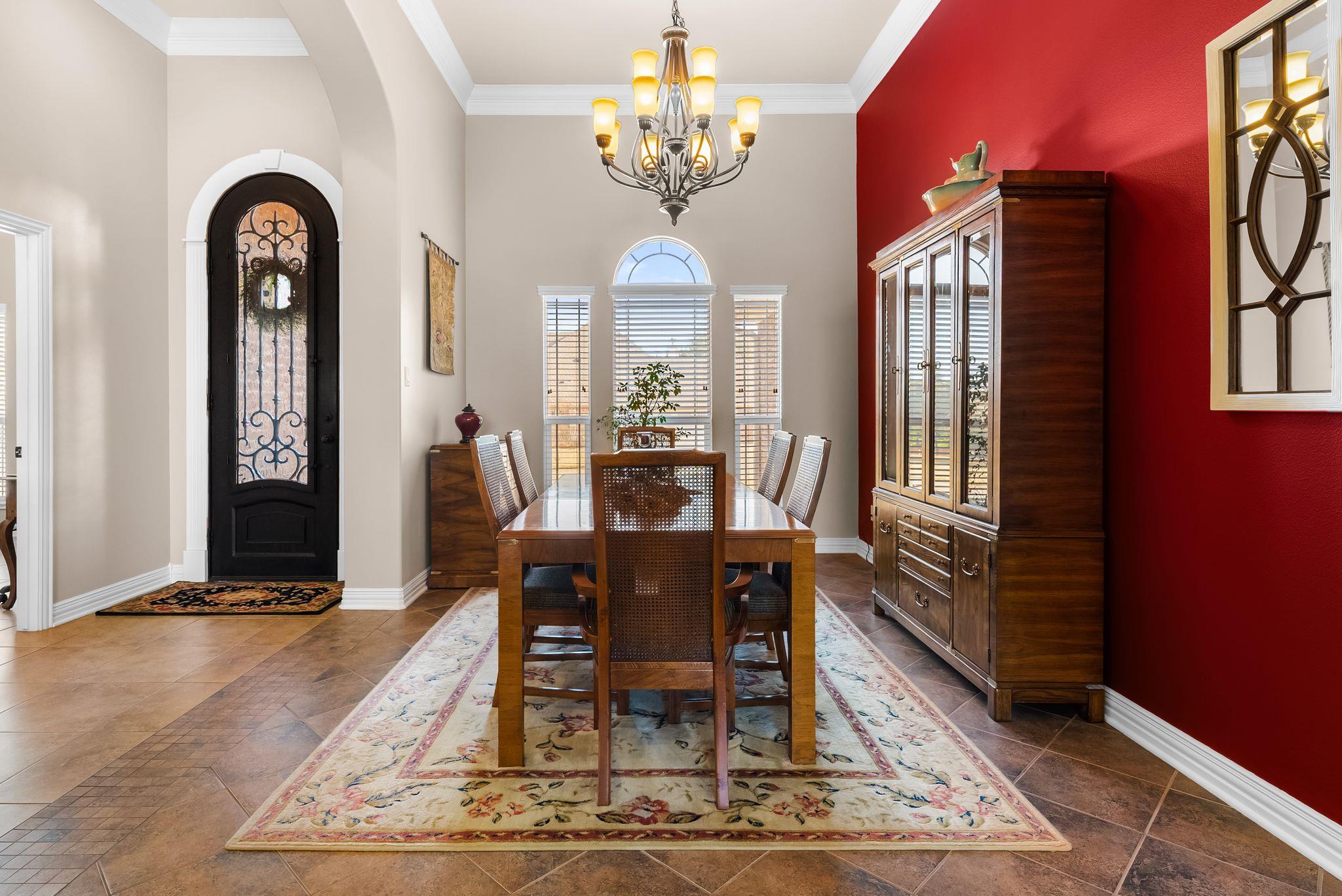 1735 Alta Vista LOOP