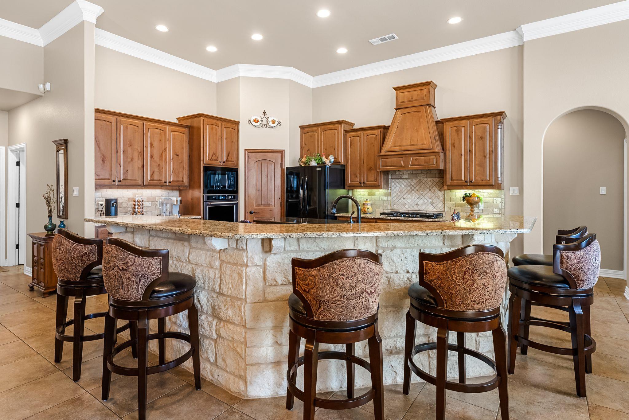 1735 Alta Vista LOOP