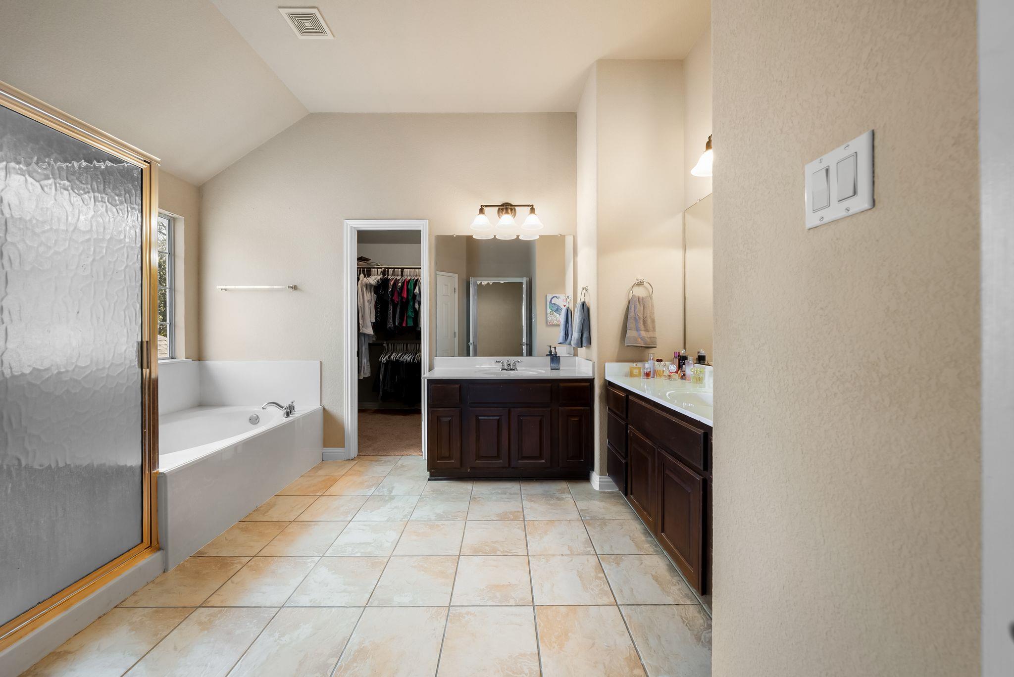1114 Challa DR