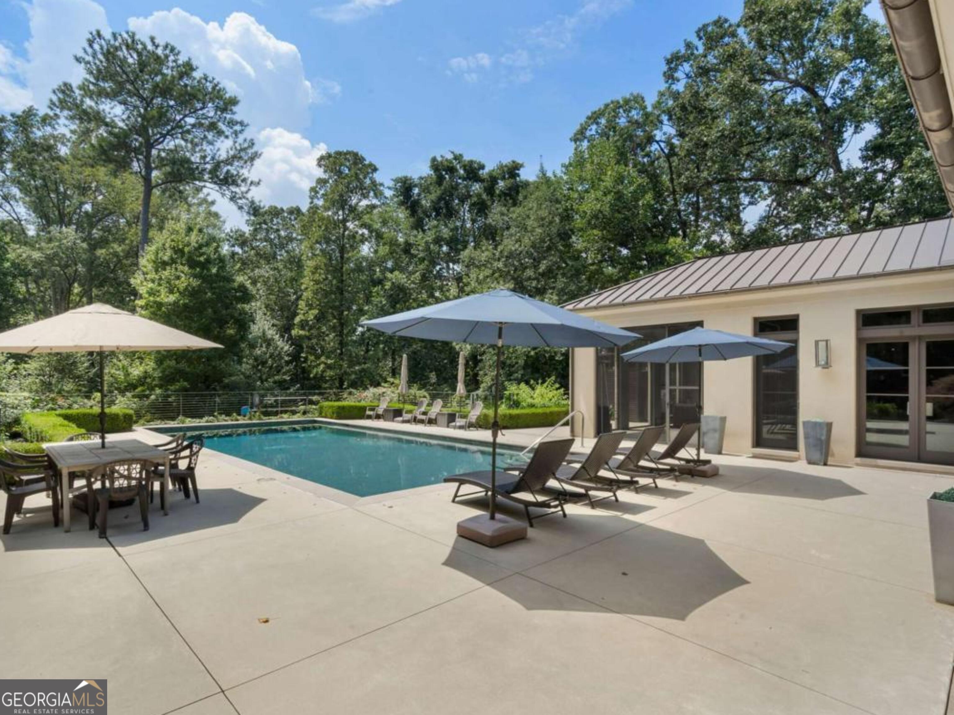1500 West Wesley Road NW