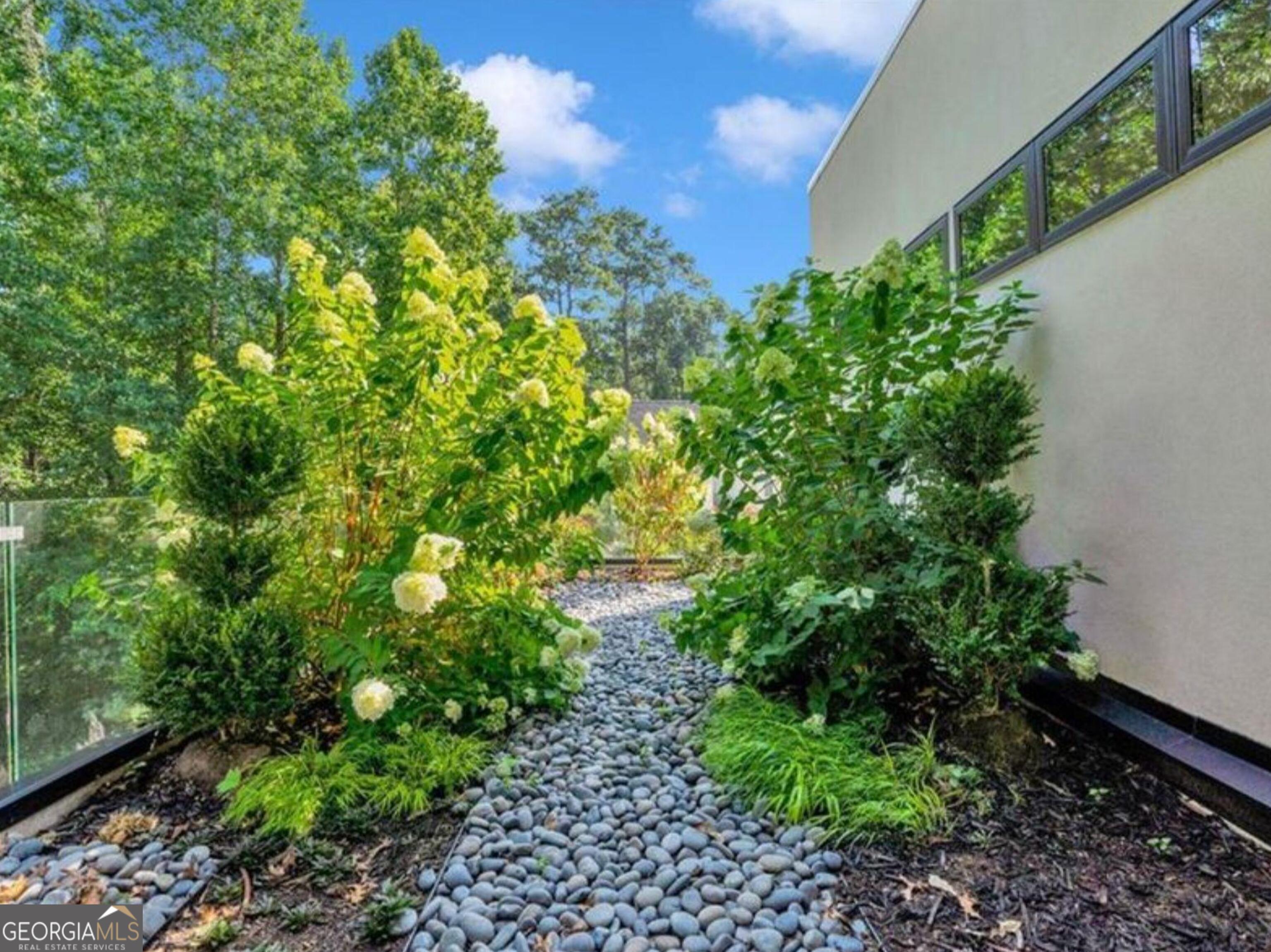 415 River Valley Road