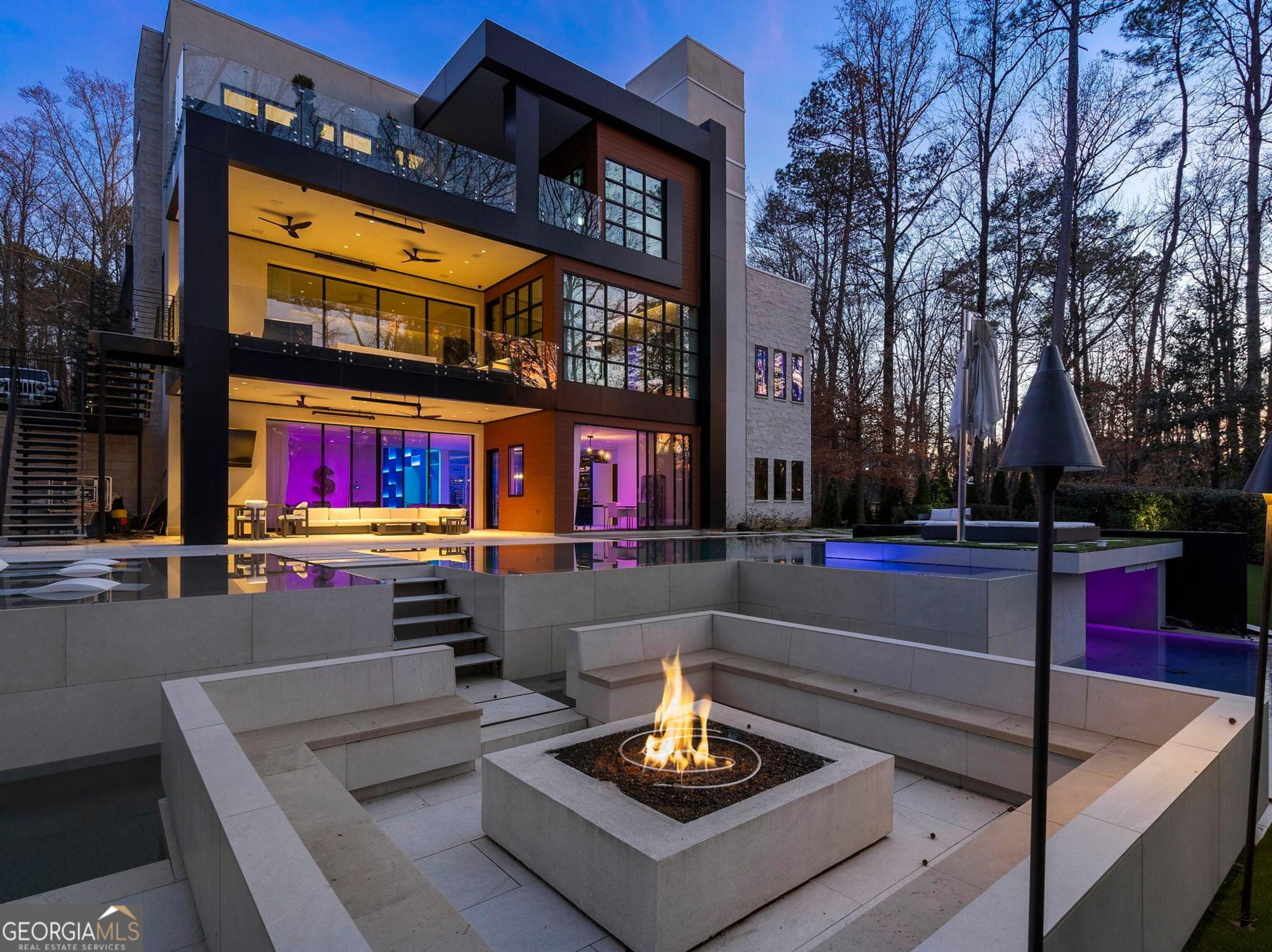 415 River Valley Road