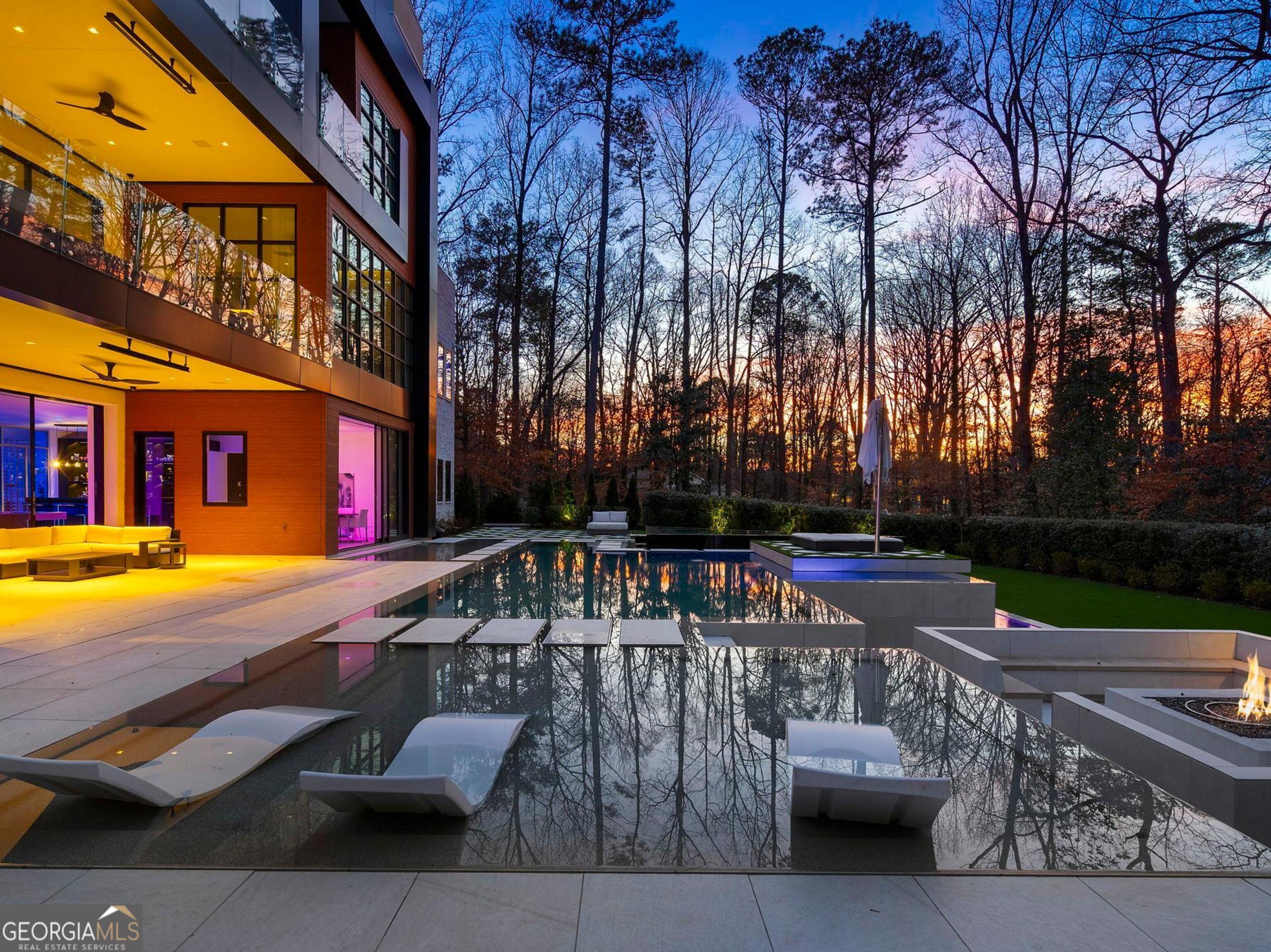 415 River Valley Road