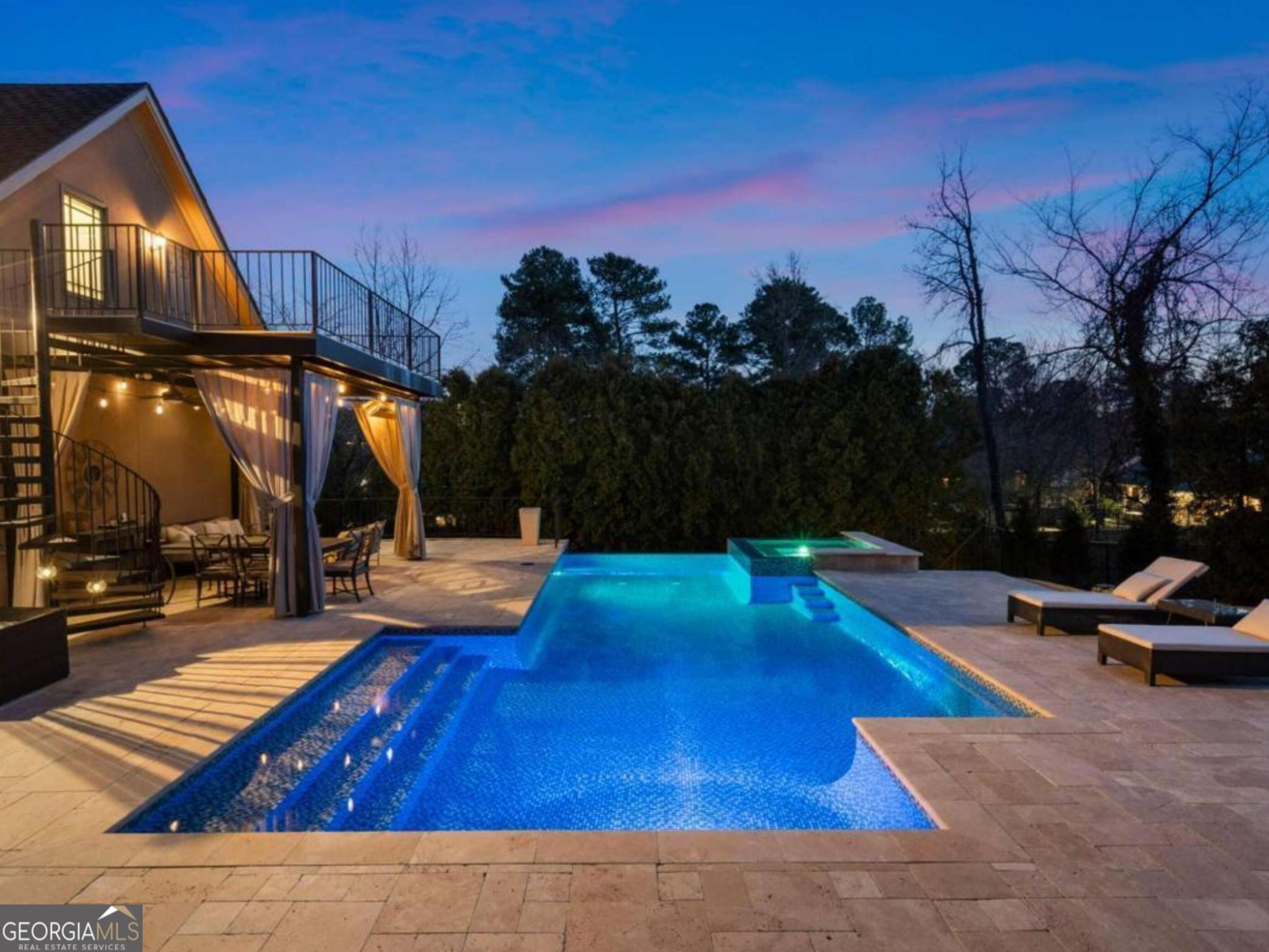 790 Glenairy Drive