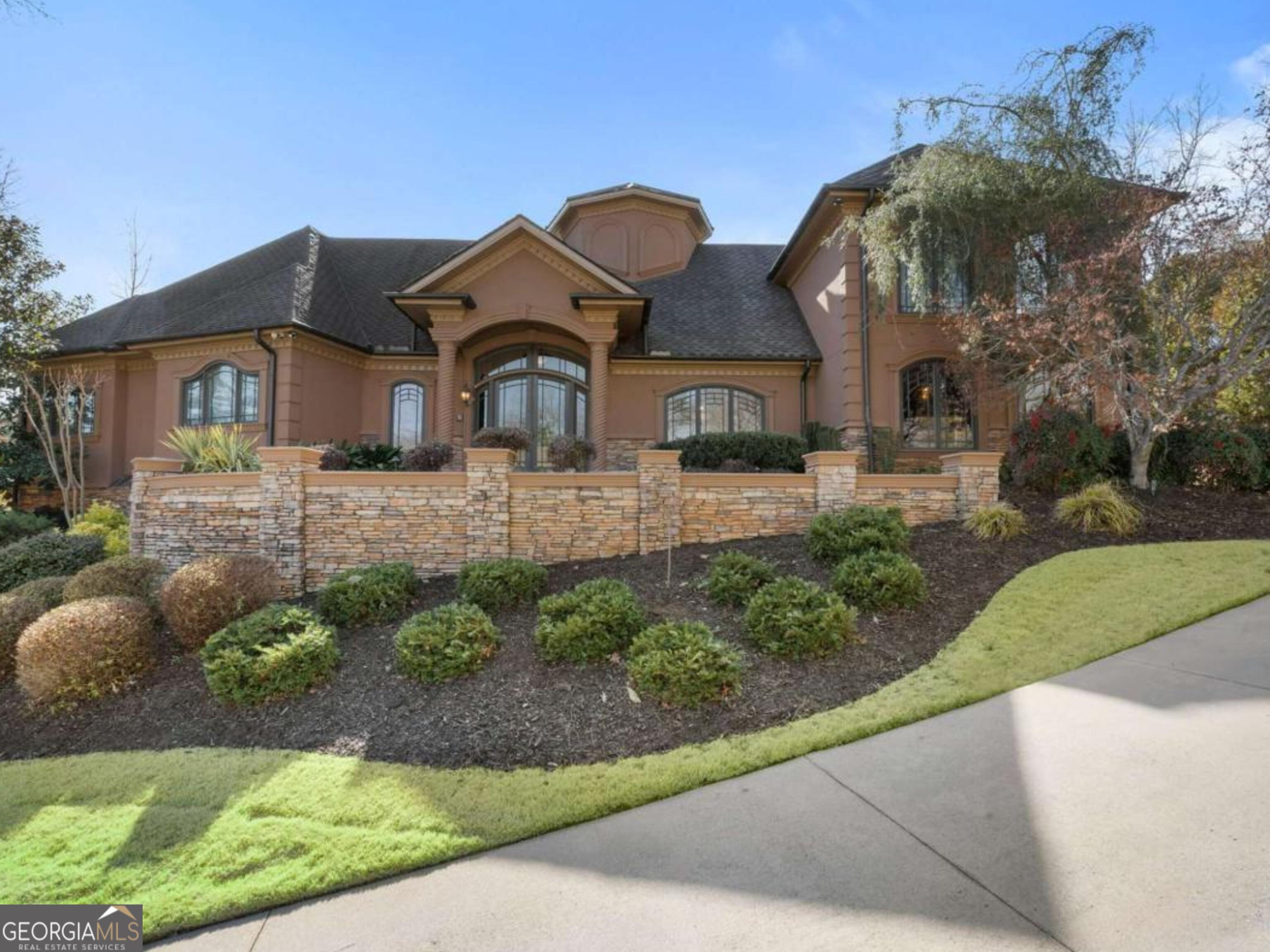 790 Glenairy Drive